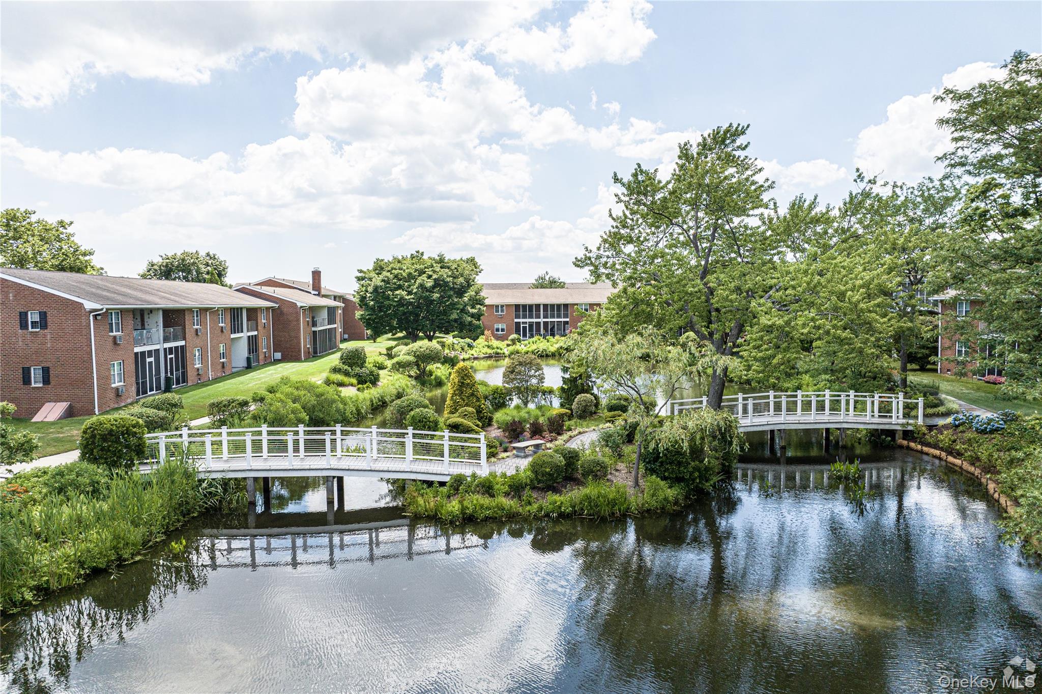 #2 photo, 5 Captains Drive, サフォーク郡 West Babylon , NY 11704