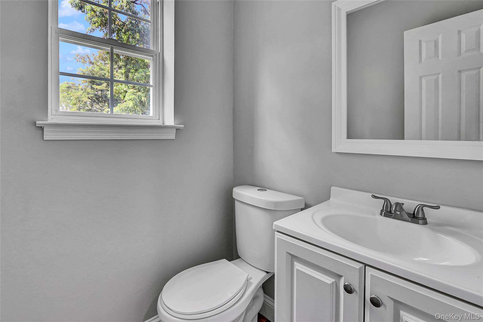 #10 photo, 125 Smith Street, Central Islip , NY 11722