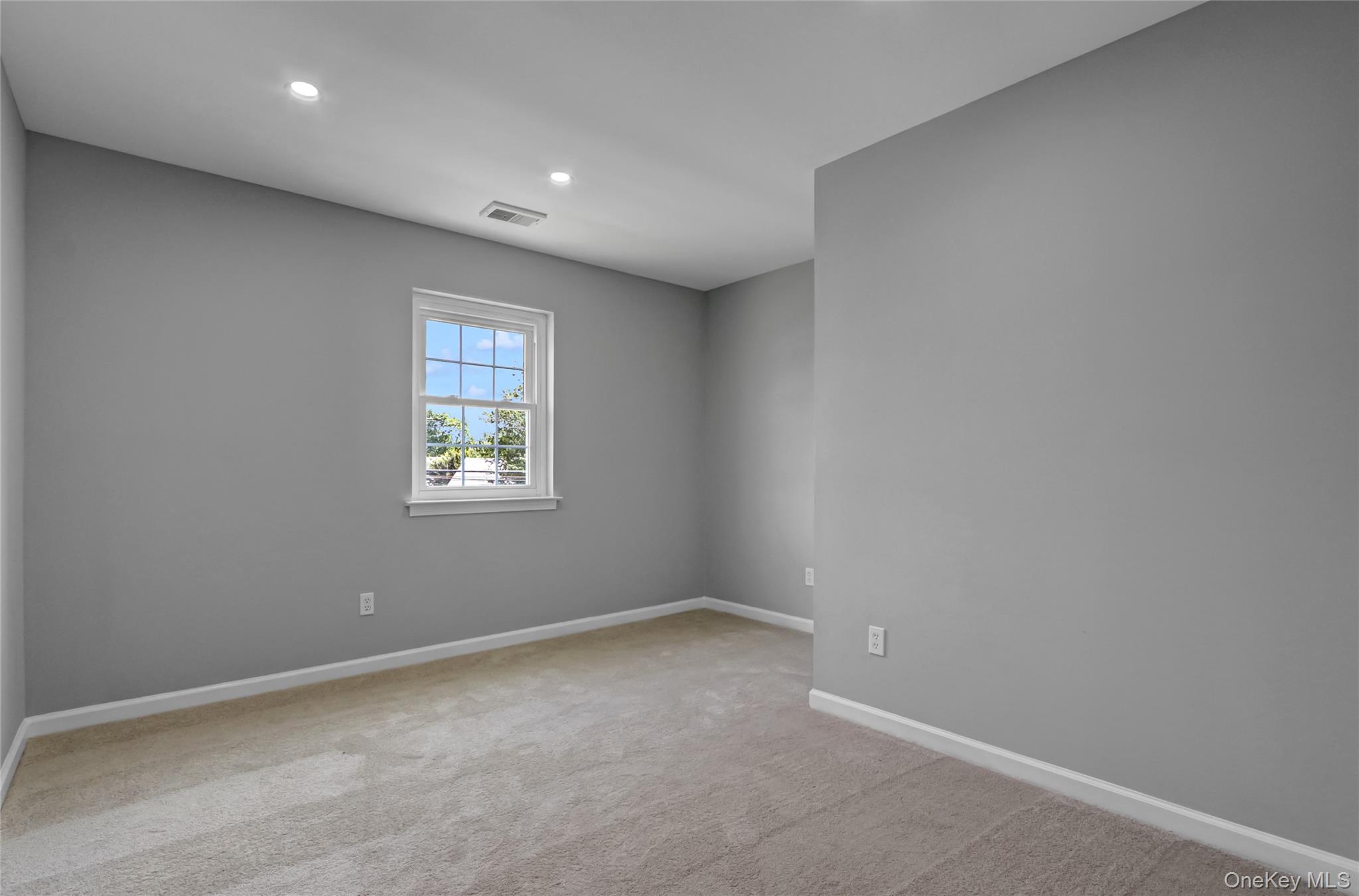 #17 photo, 125 Smith Street, Central Islip , NY 11722