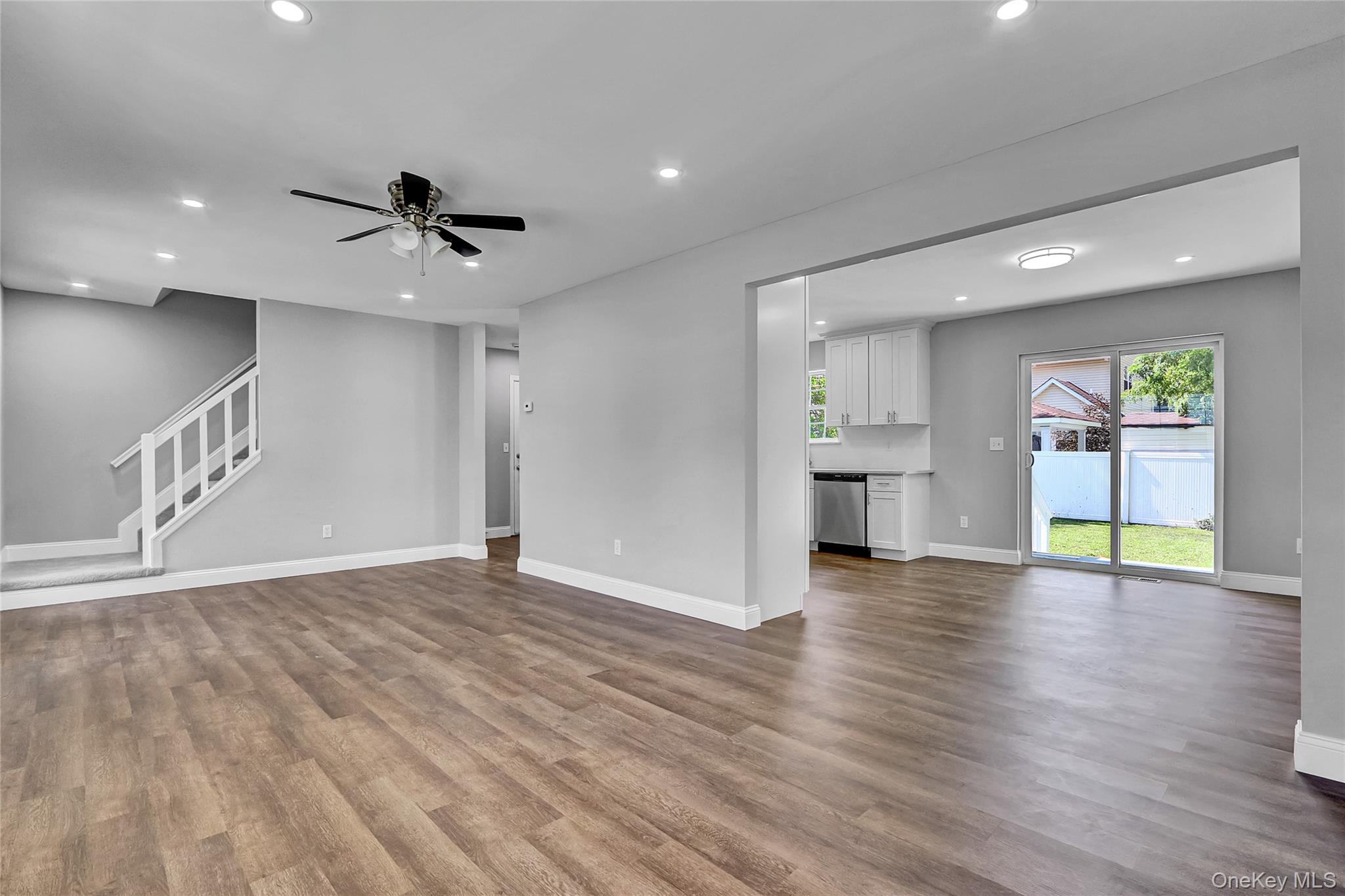 #5 photo, 125 Smith Street, Central Islip , NY 11722