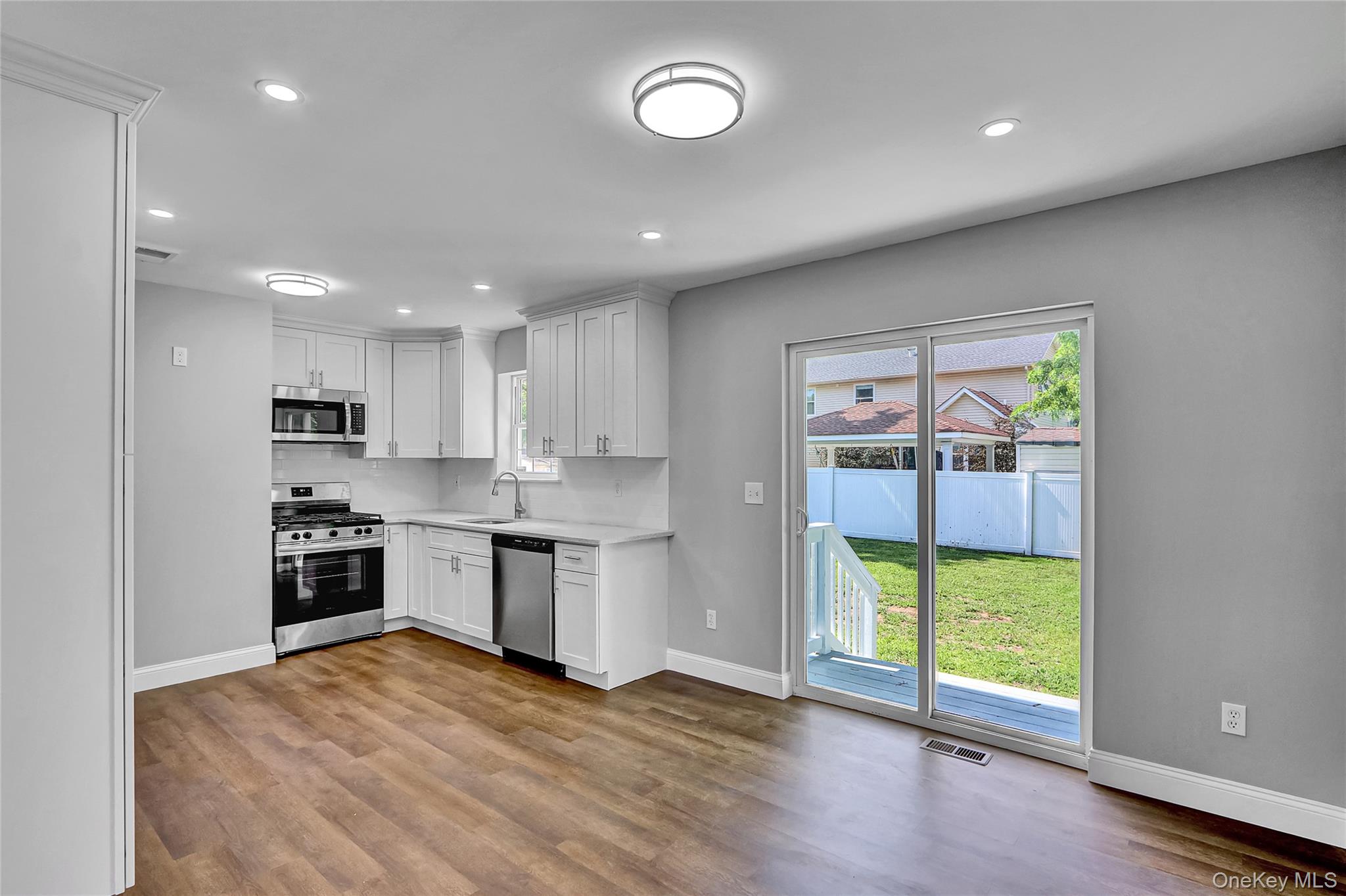 #6 photo, 125 Smith Street, Central Islip , NY 11722