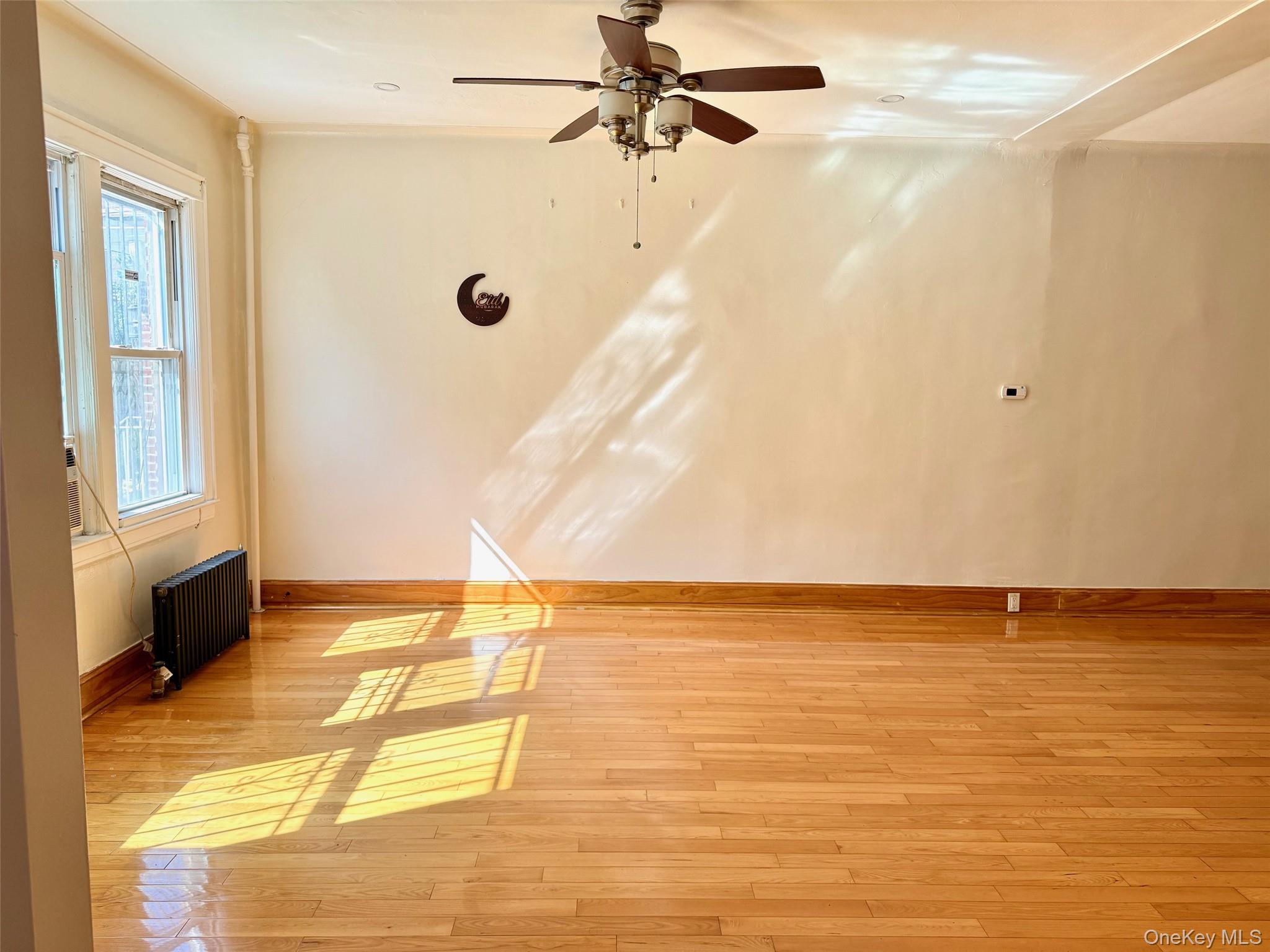 #5 photo, 3415 91 Street, クイーンズ区 Jackson Heights , NY 11372