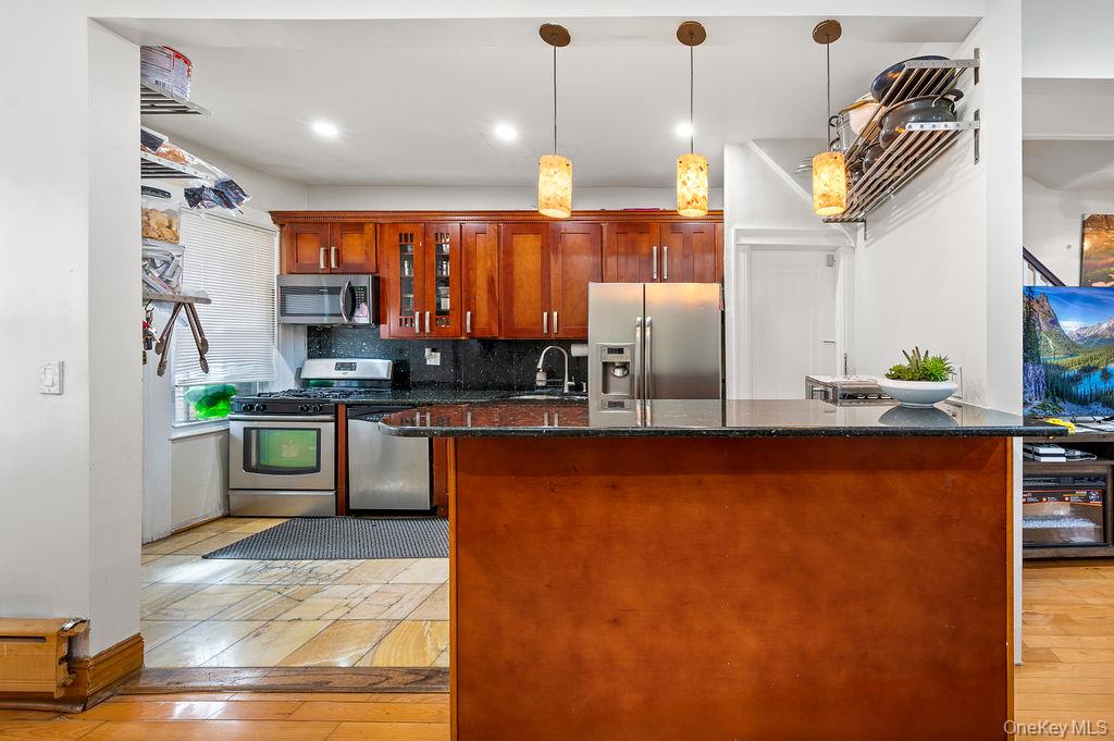 #6 photo, 3415 91 Street, クイーンズ区 Jackson Heights , NY 11372