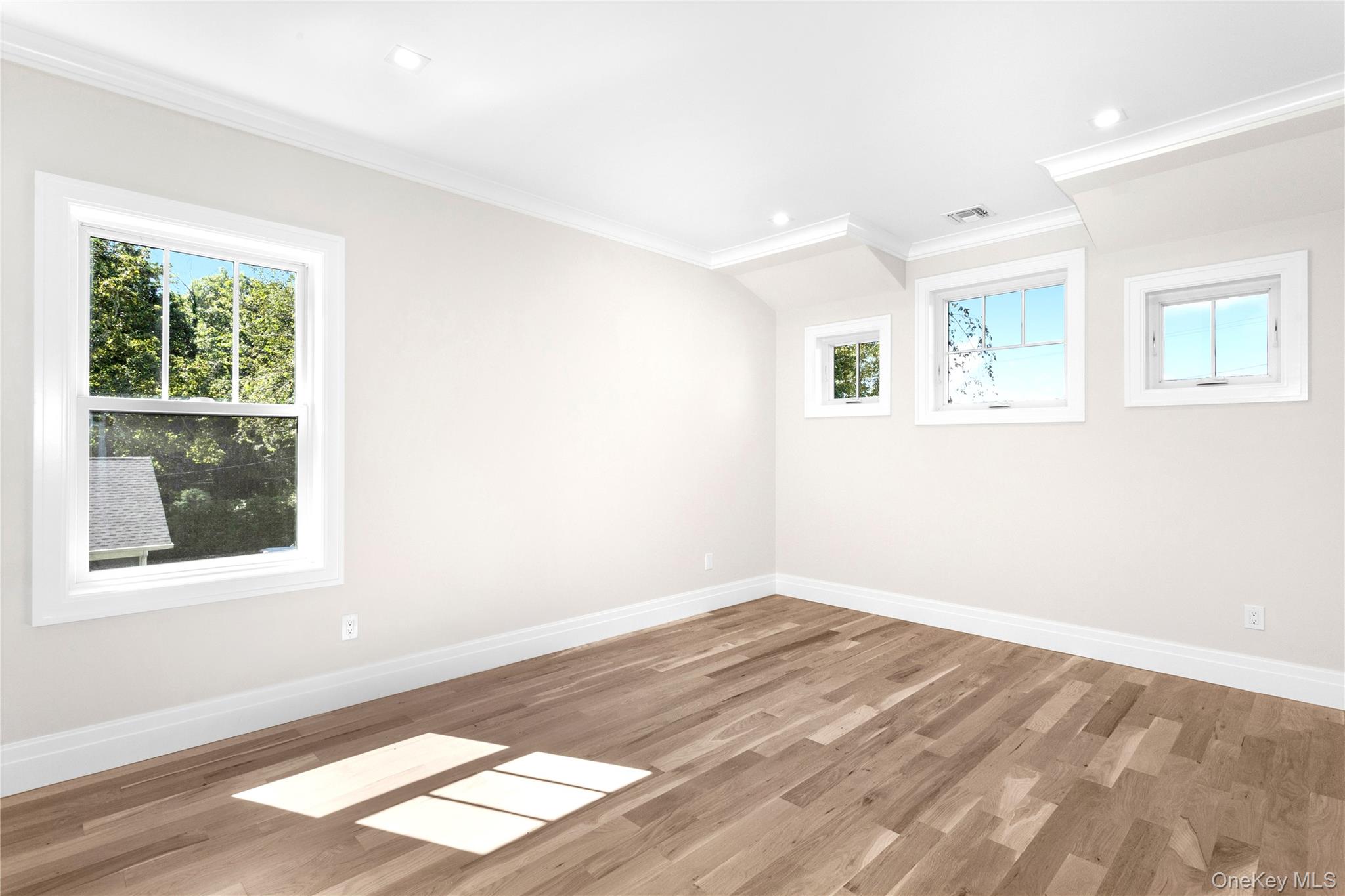 #20 photo, 265 Arshamomaque Avenue, サフォーク郡 Southold , NY 11971