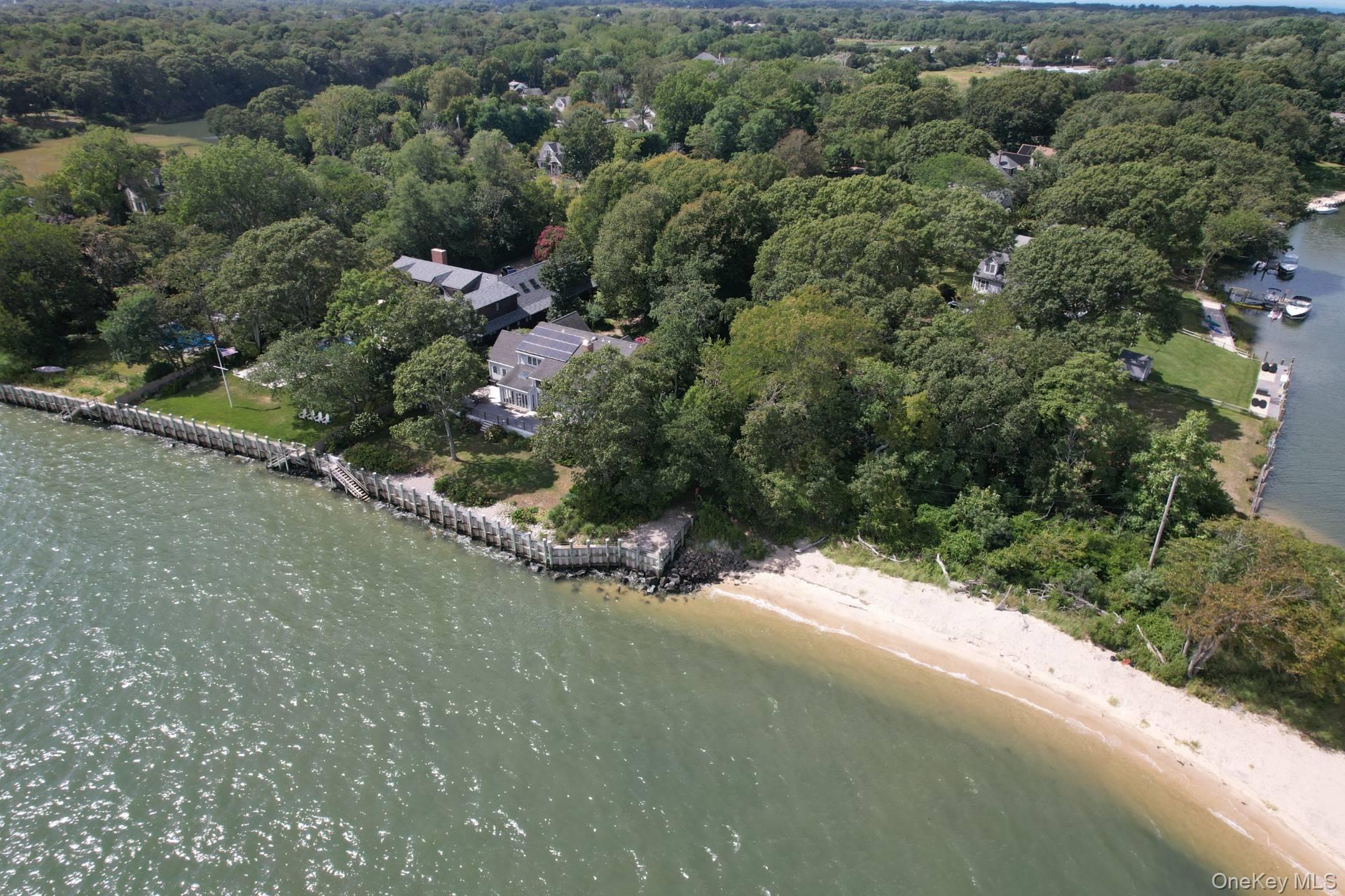 #4 photo, 265 Arshamomaque Avenue, サフォーク郡 Southold , NY 11971