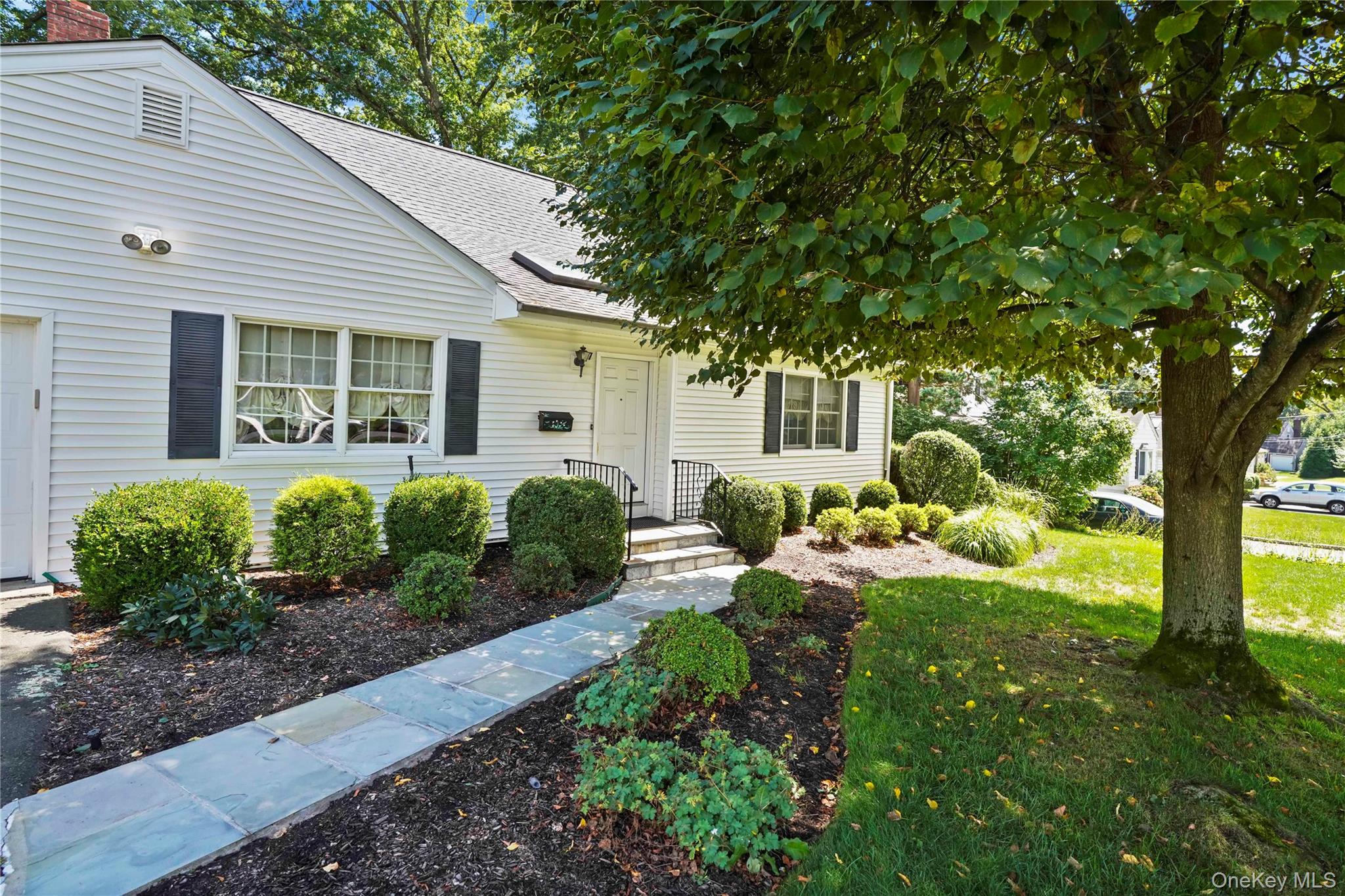 #1 photo, 7 Lookout Place, Ardsley , NY 10502