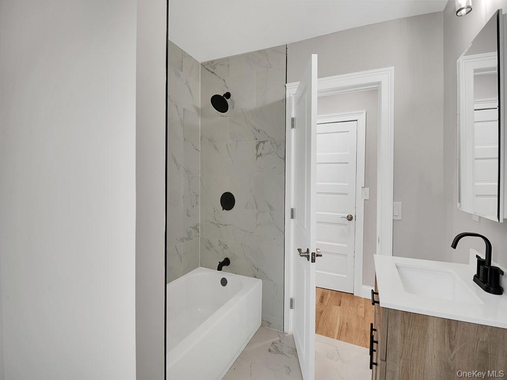 #14 photo, 29 Harwich Street, Kingston , NY 12401