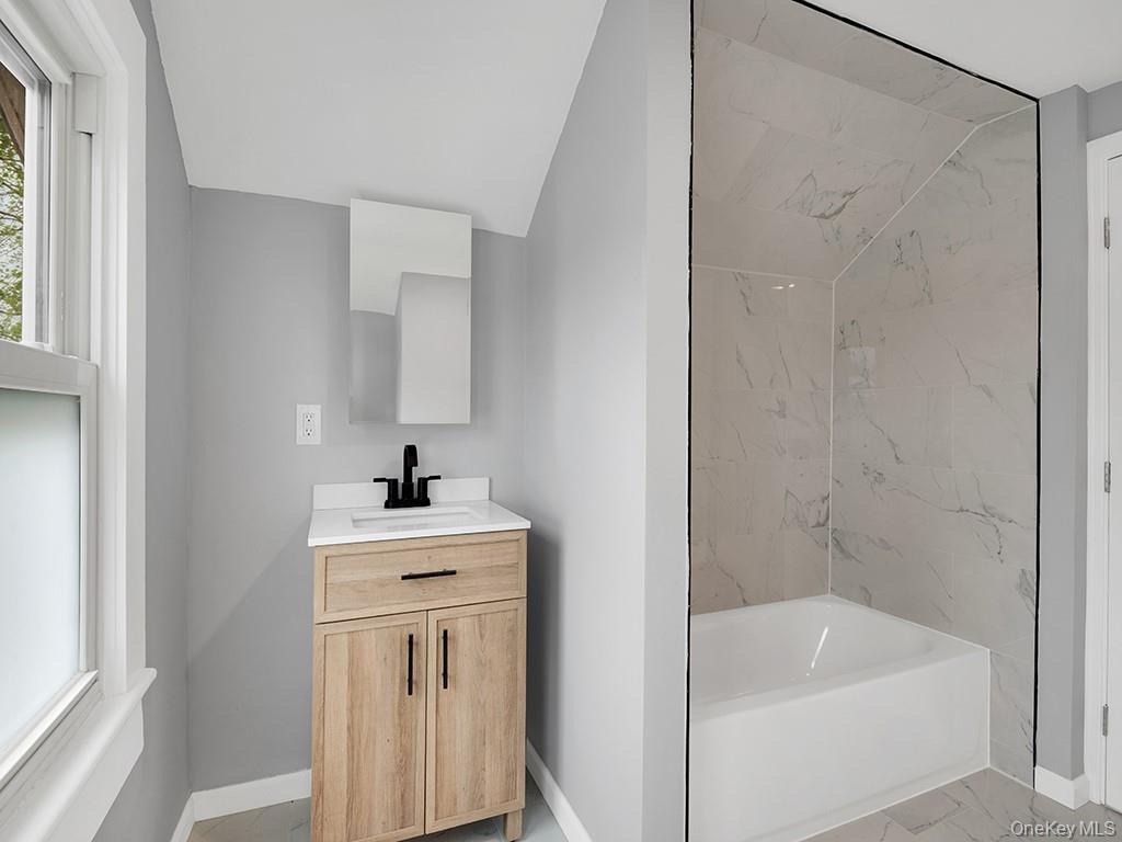 #17 photo, 29 Harwich Street, Kingston , NY 12401