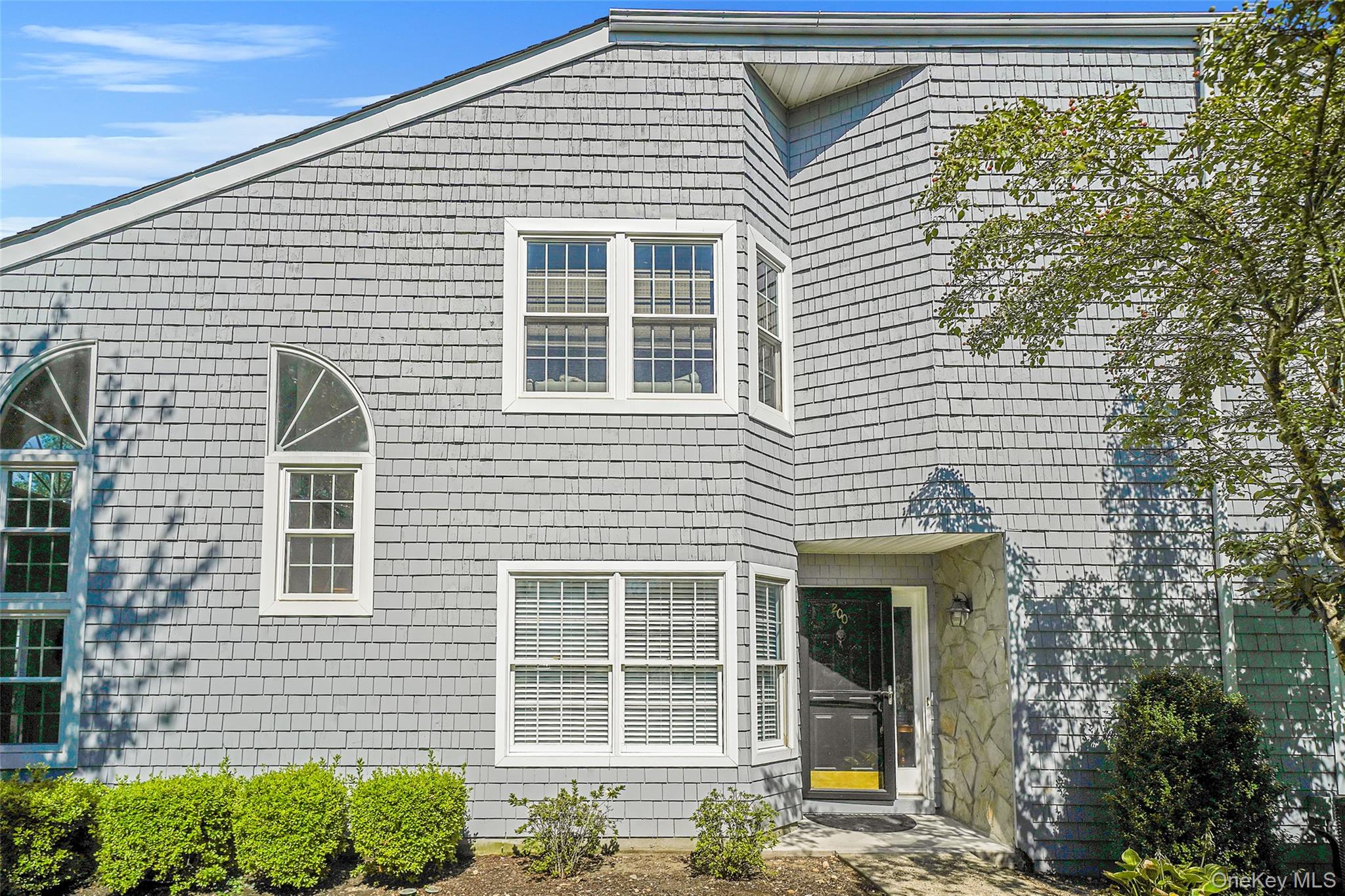 #1 photo, 200 Lakebridge Drive, 东长岛 Kings Park , NY 11754