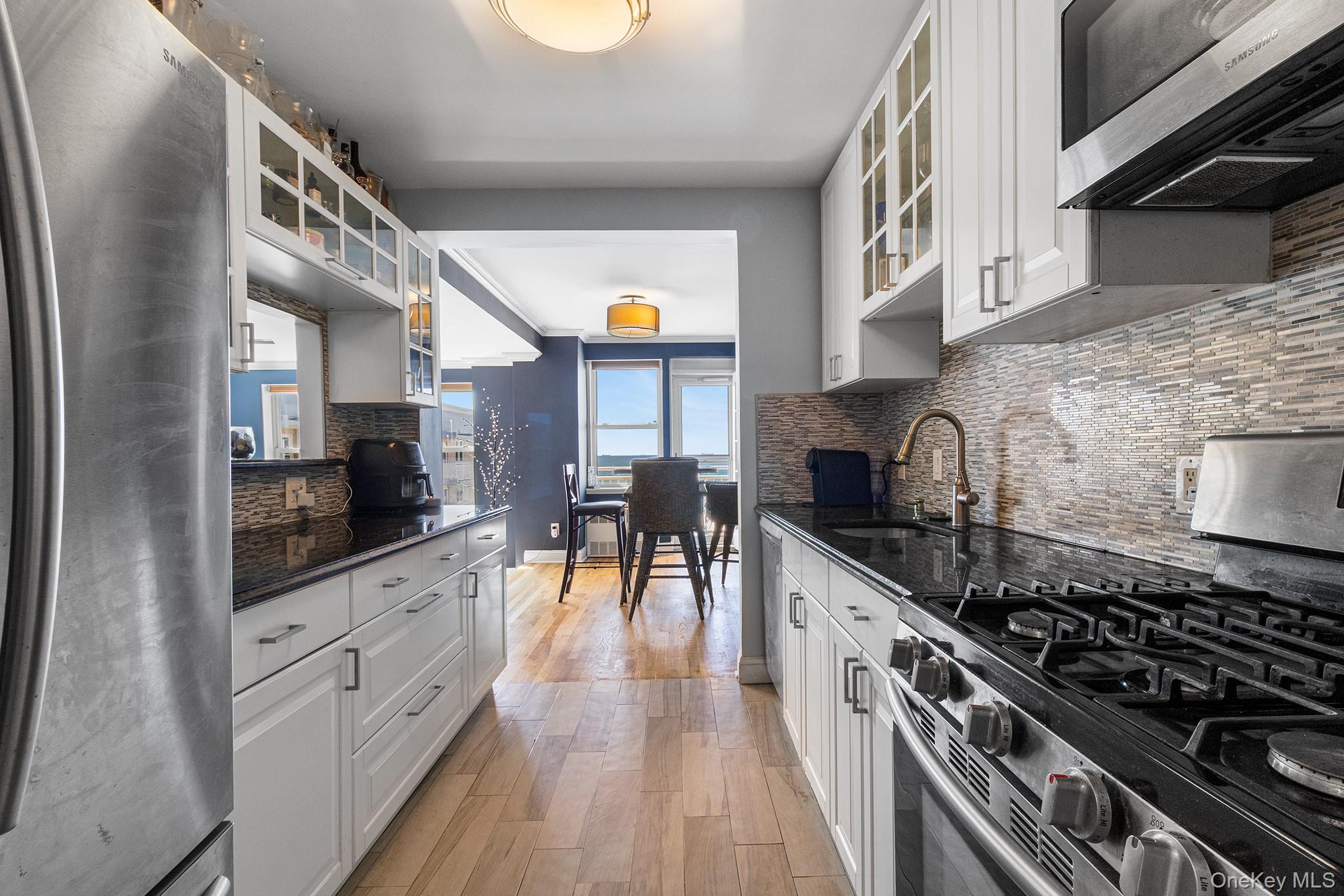 #9 photo, 522 Shore Road, ナッソー郡 Long Beach , NY 11561