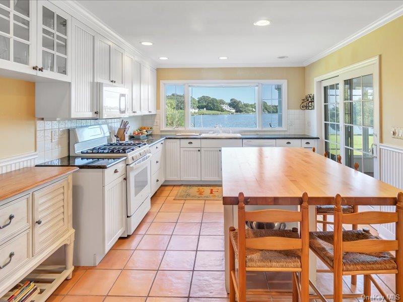 #11 photo, 44 Griffing Avenue, サフォーク郡 Westhampton Beach , NY 11978