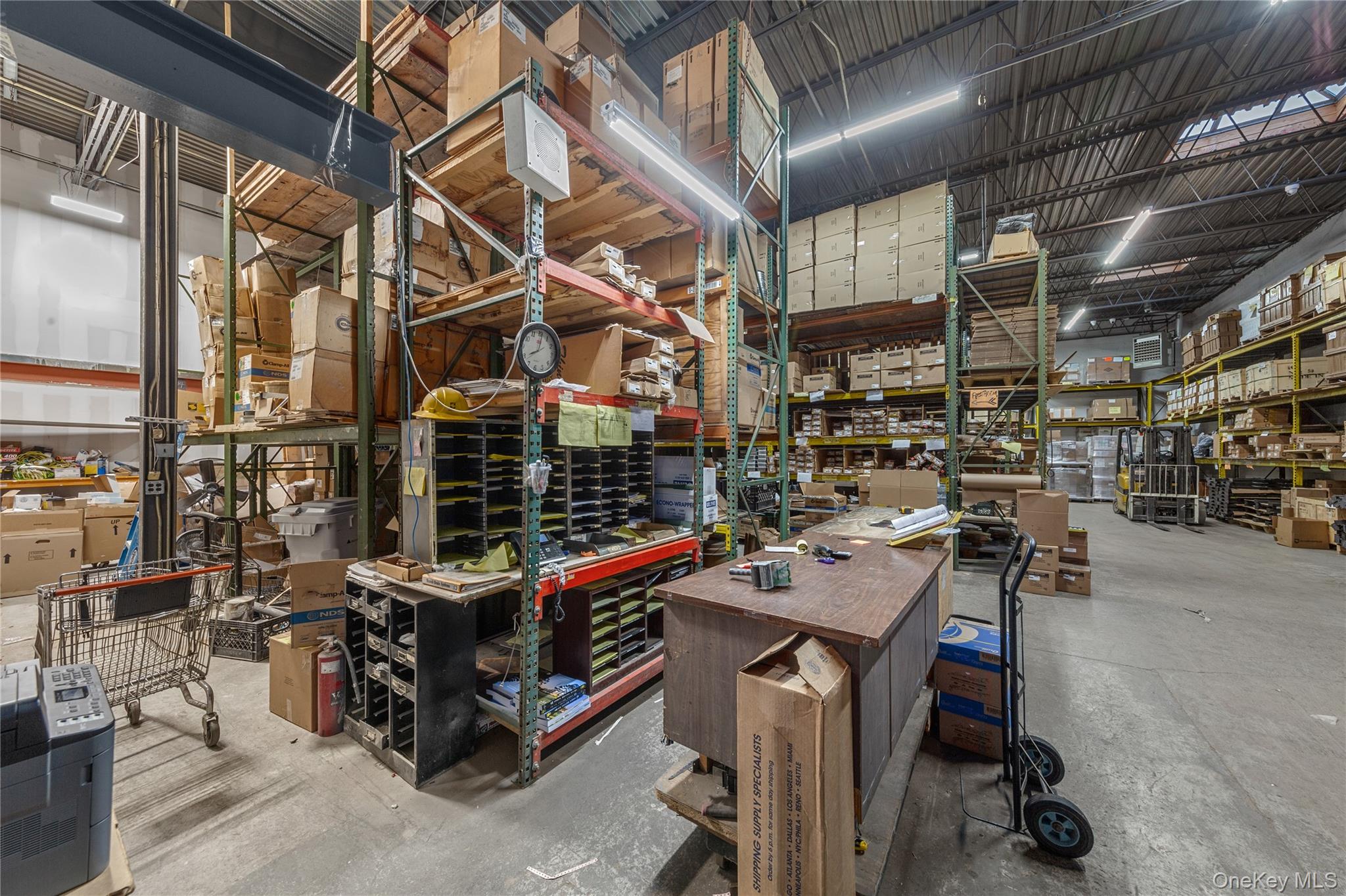 #6 photo, 33-09 37th Avenue, クイーンズ区 Long Island City , NY 11101