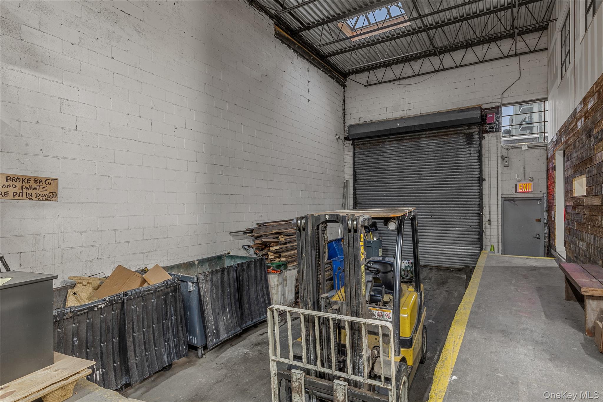 #7 photo, 33-09 37th Avenue, クイーンズ区 Long Island City , NY 11101