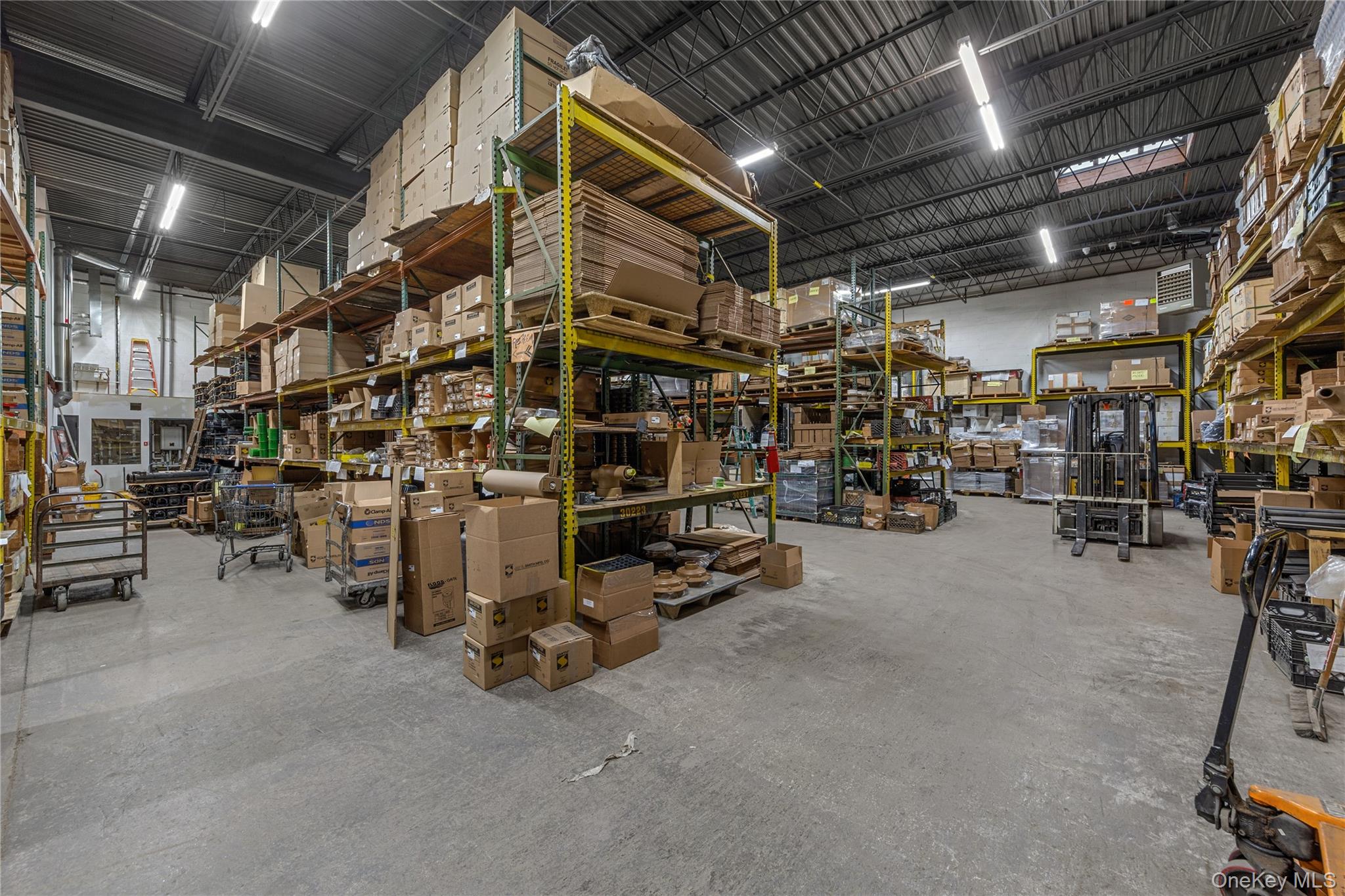 #8 photo, 33-09 37th Avenue, クイーンズ区 Long Island City , NY 11101