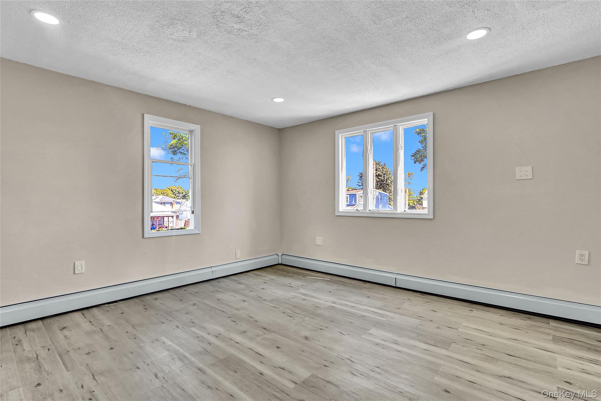 #16 photo, 260 Cedar Court, Copiague , NY 11726