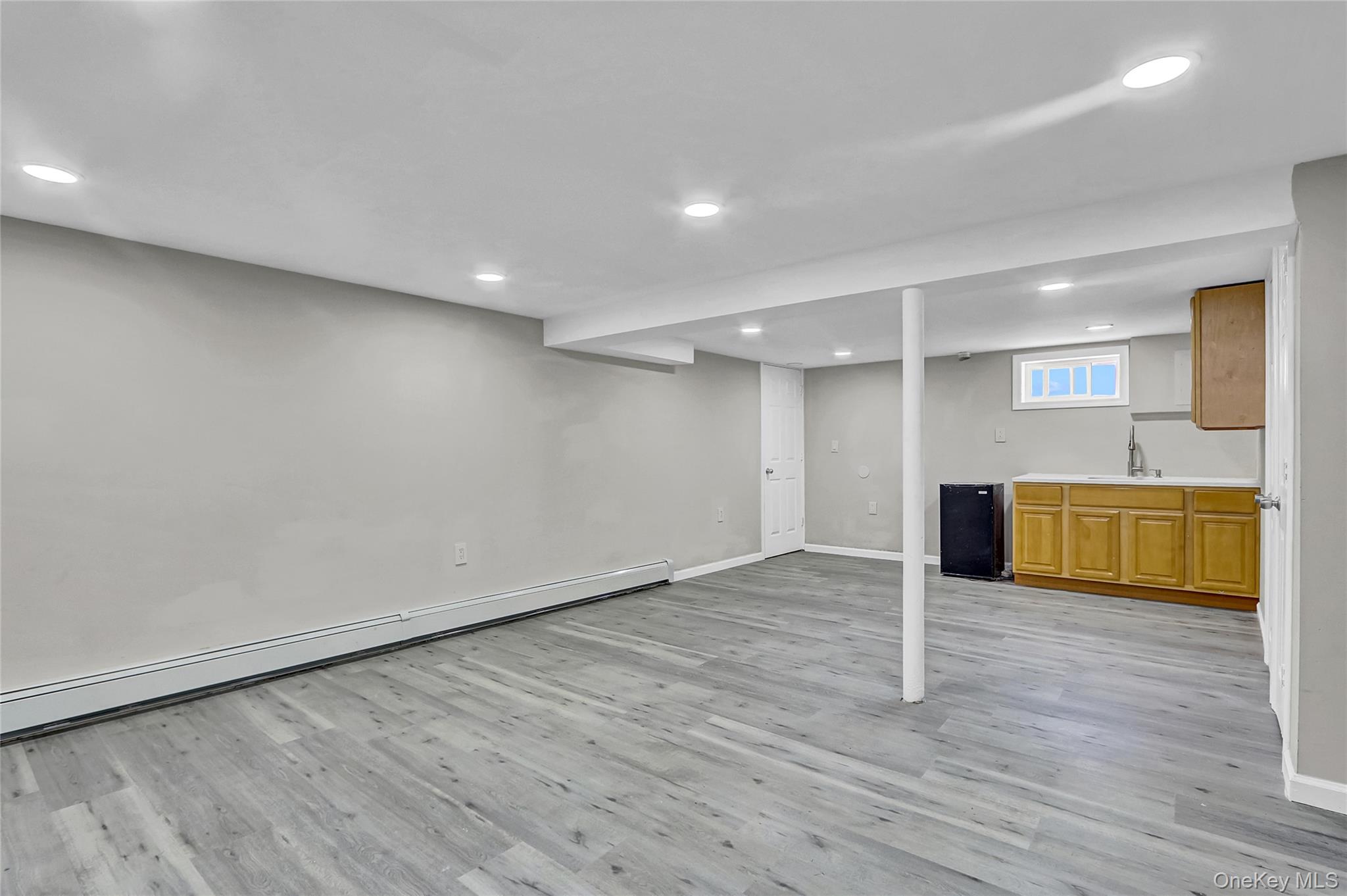 #18 photo, 260 Cedar Court, Copiague , NY 11726