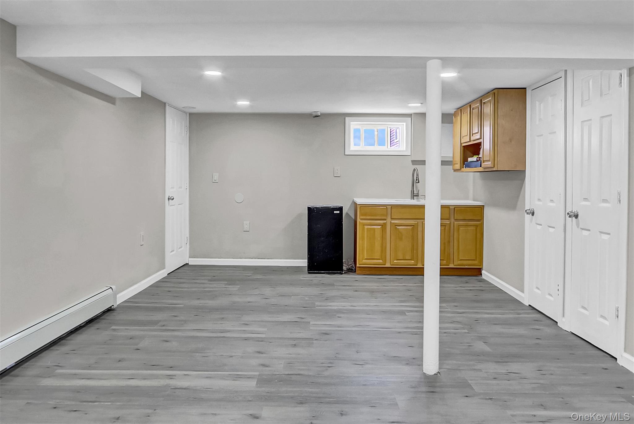 #19 photo, 260 Cedar Court, Copiague , NY 11726