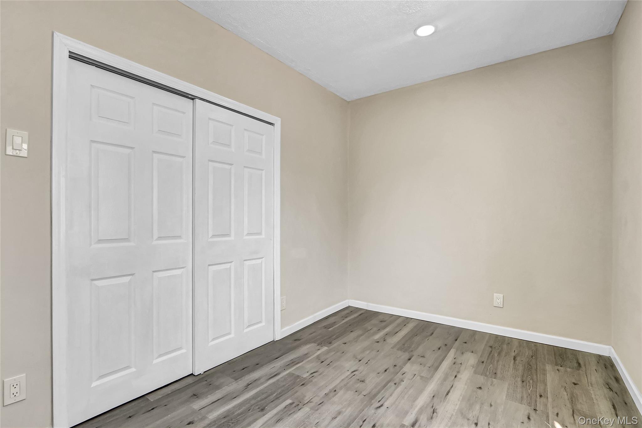 #9 photo, 260 Cedar Court, Copiague , NY 11726