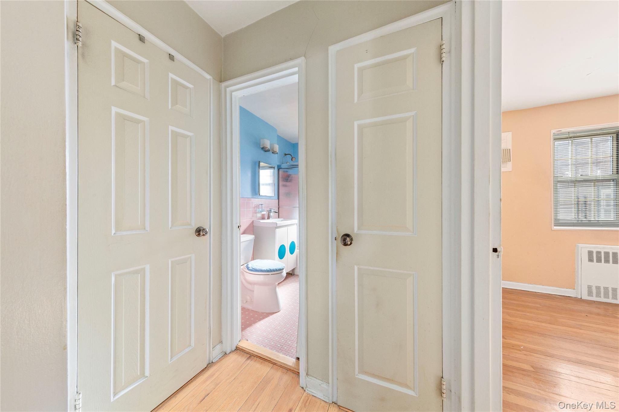 #4 photo, 69-21 215th Street, كوينز Oakland Gardens , NY 11364