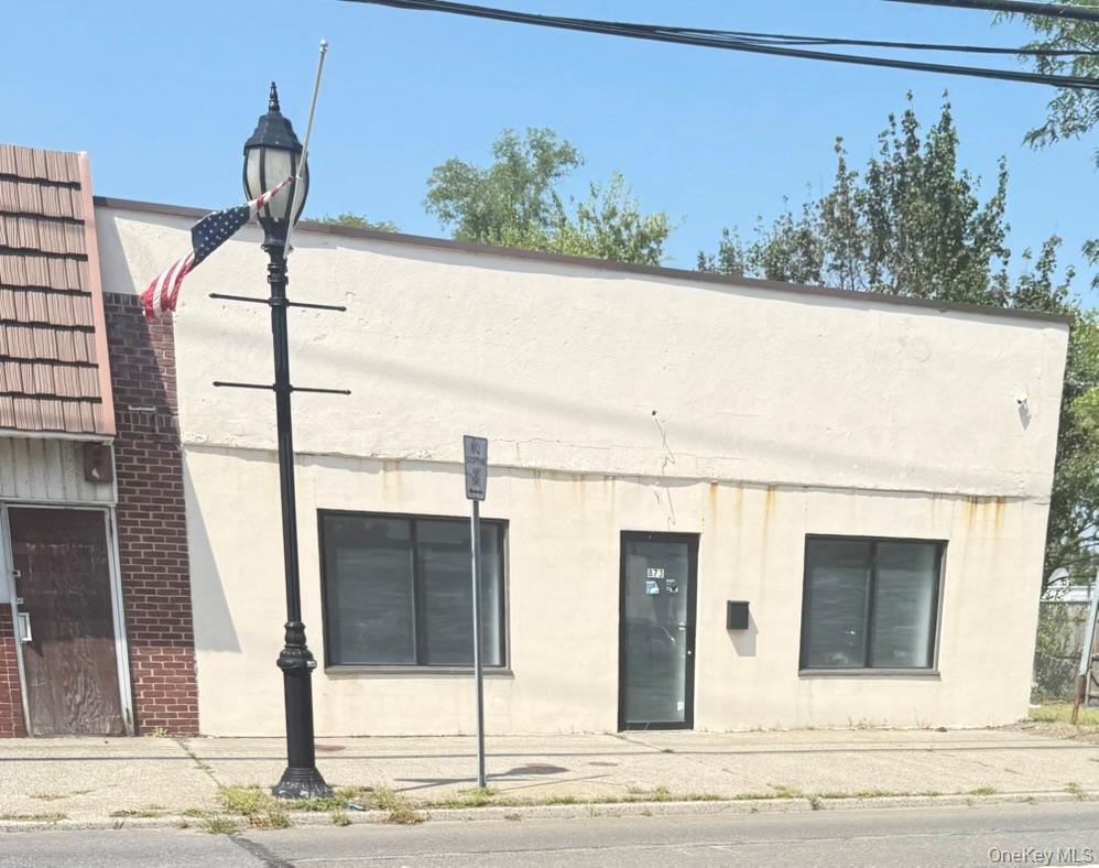 #1 photo, 873 Montauk Highway, Copiague , NY 11726