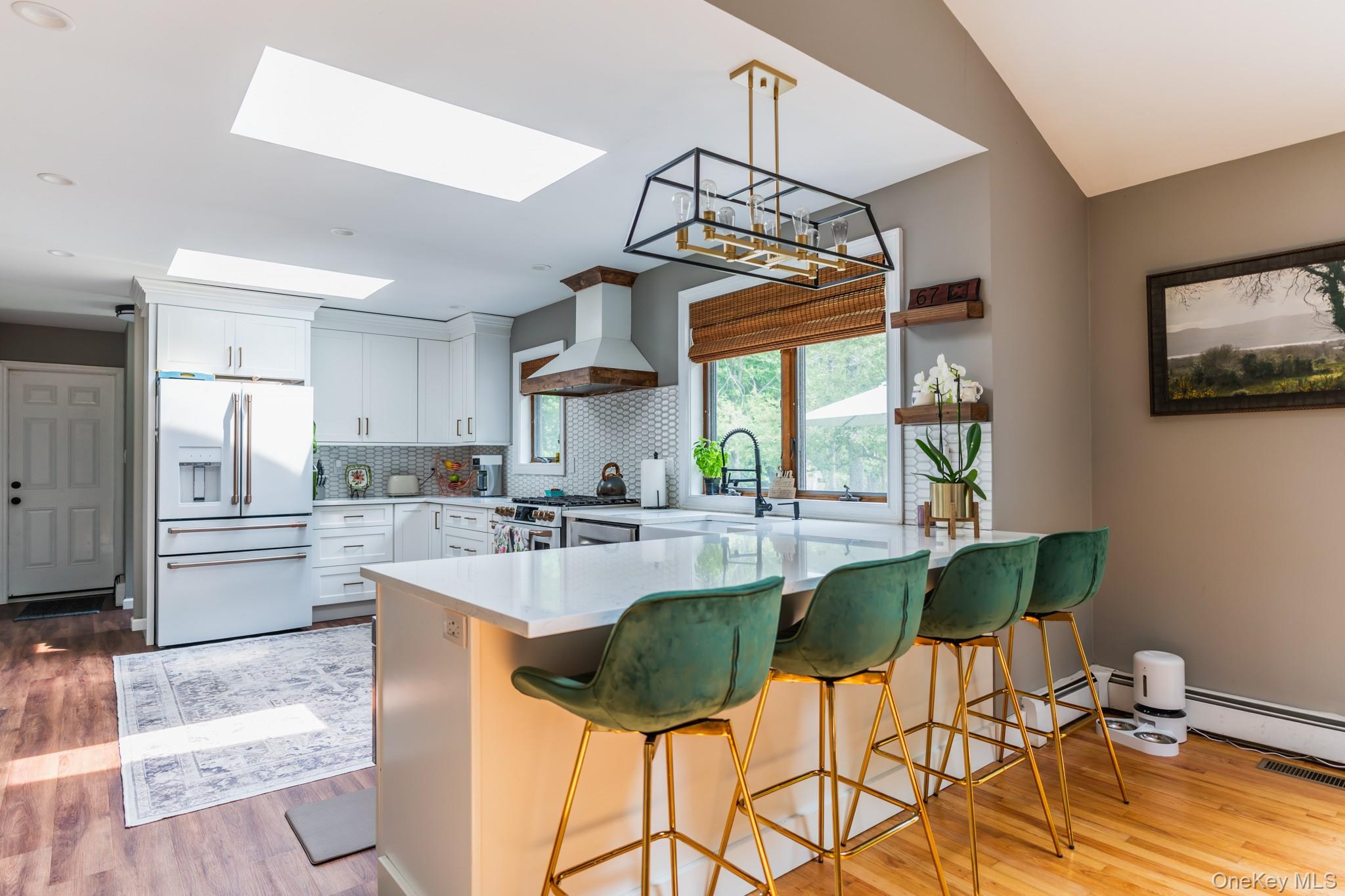 #13 photo, 67 Belleview Avenue, サフォーク郡 Center Moriches , NY 11934