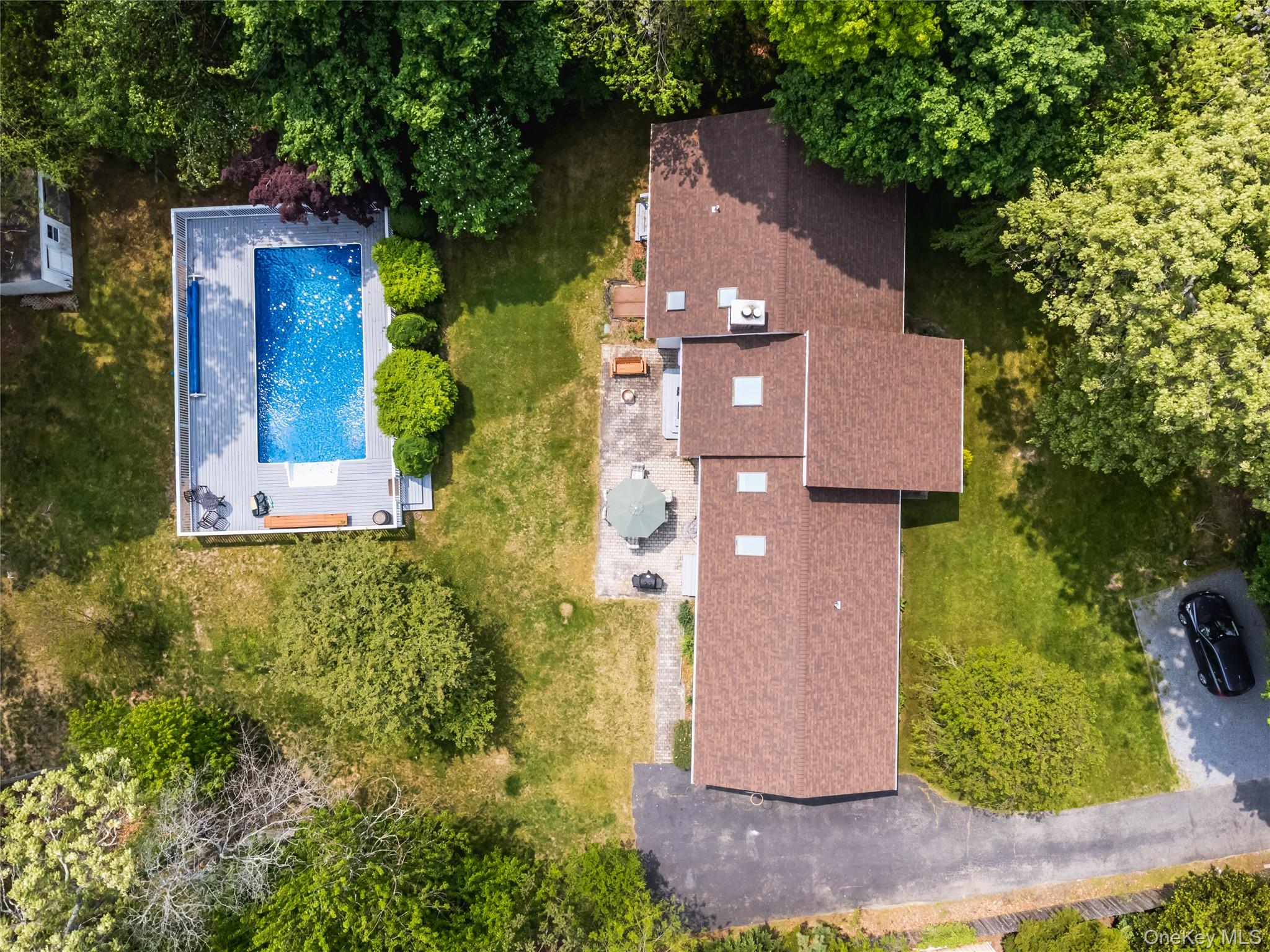 #3 photo, 67 Belleview Avenue, サフォーク郡 Center Moriches , NY 11934