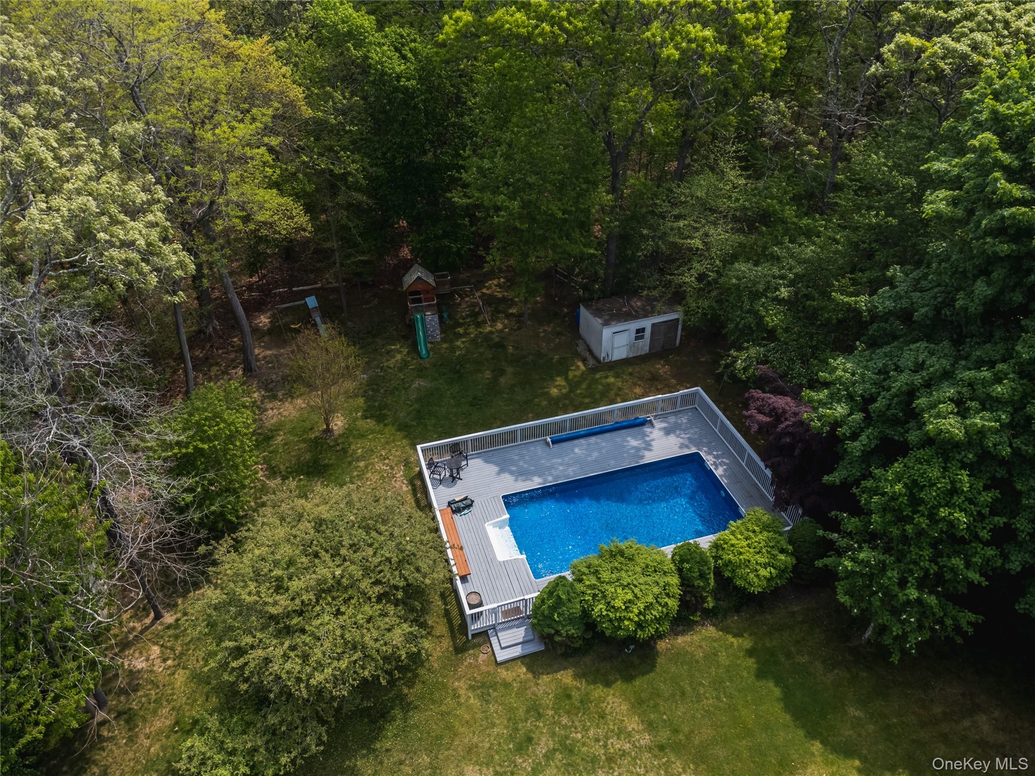 #5 photo, 67 Belleview Avenue, サフォーク郡 Center Moriches , NY 11934