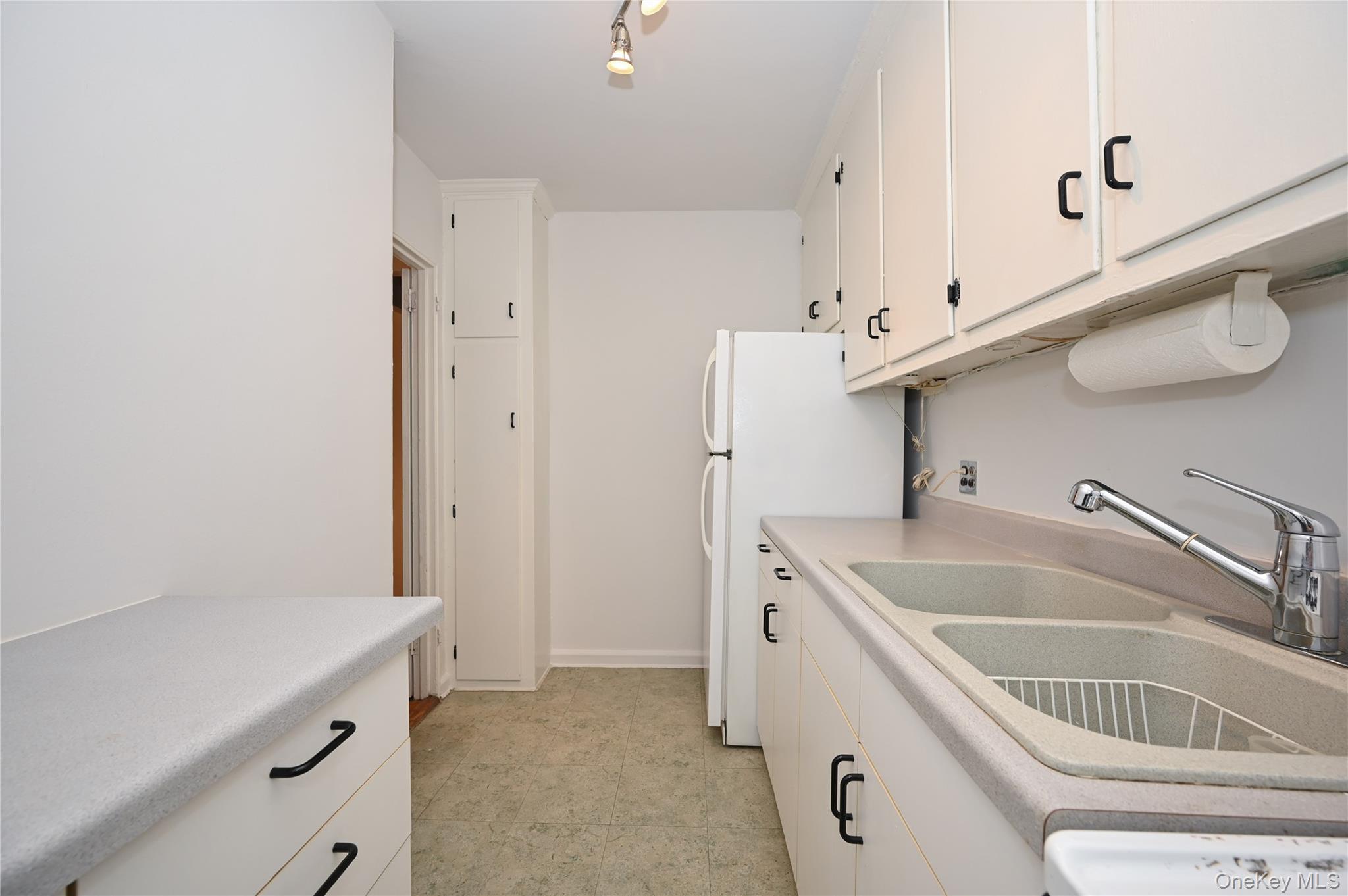 #7 photo, 39-45 51 Street, クイーンズ区 Woodside , NY 11377