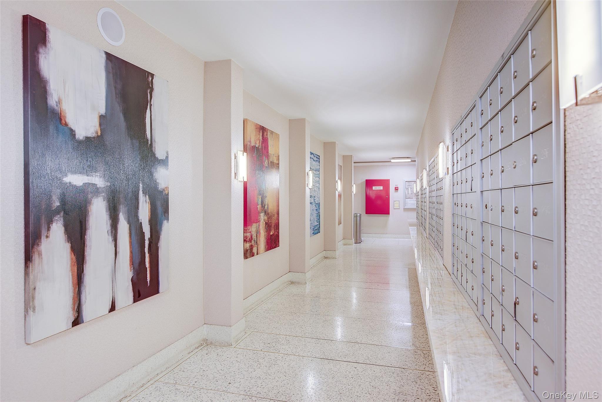 #16 photo, 66-36 Yellowstone Boulevard, クイーンズ区 Forest Hills , NY 11375