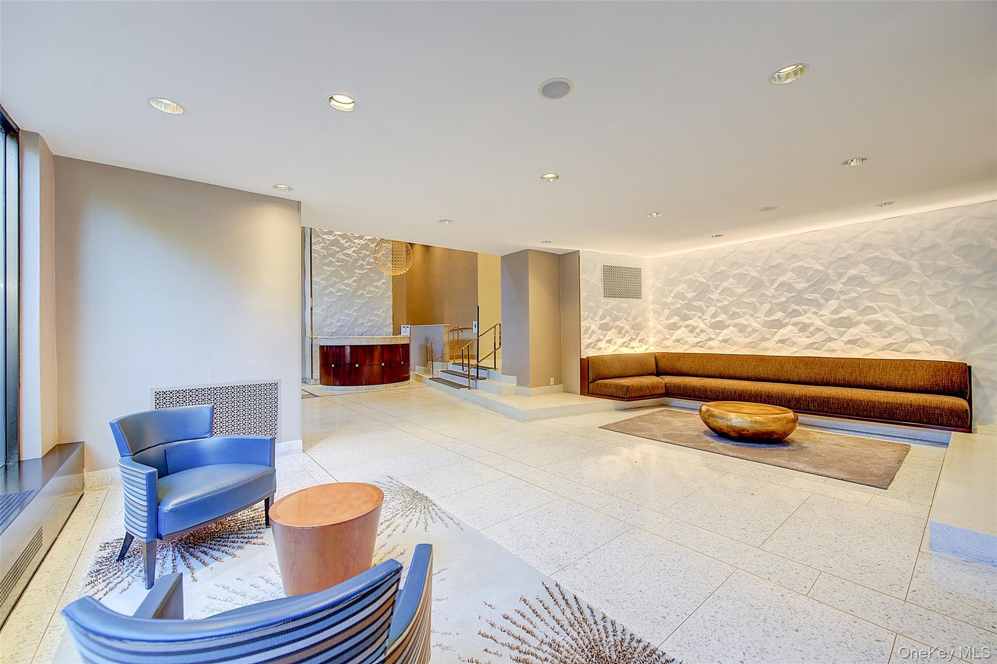 #17 photo, 66-36 Yellowstone Boulevard, クイーンズ区 Forest Hills , NY 11375