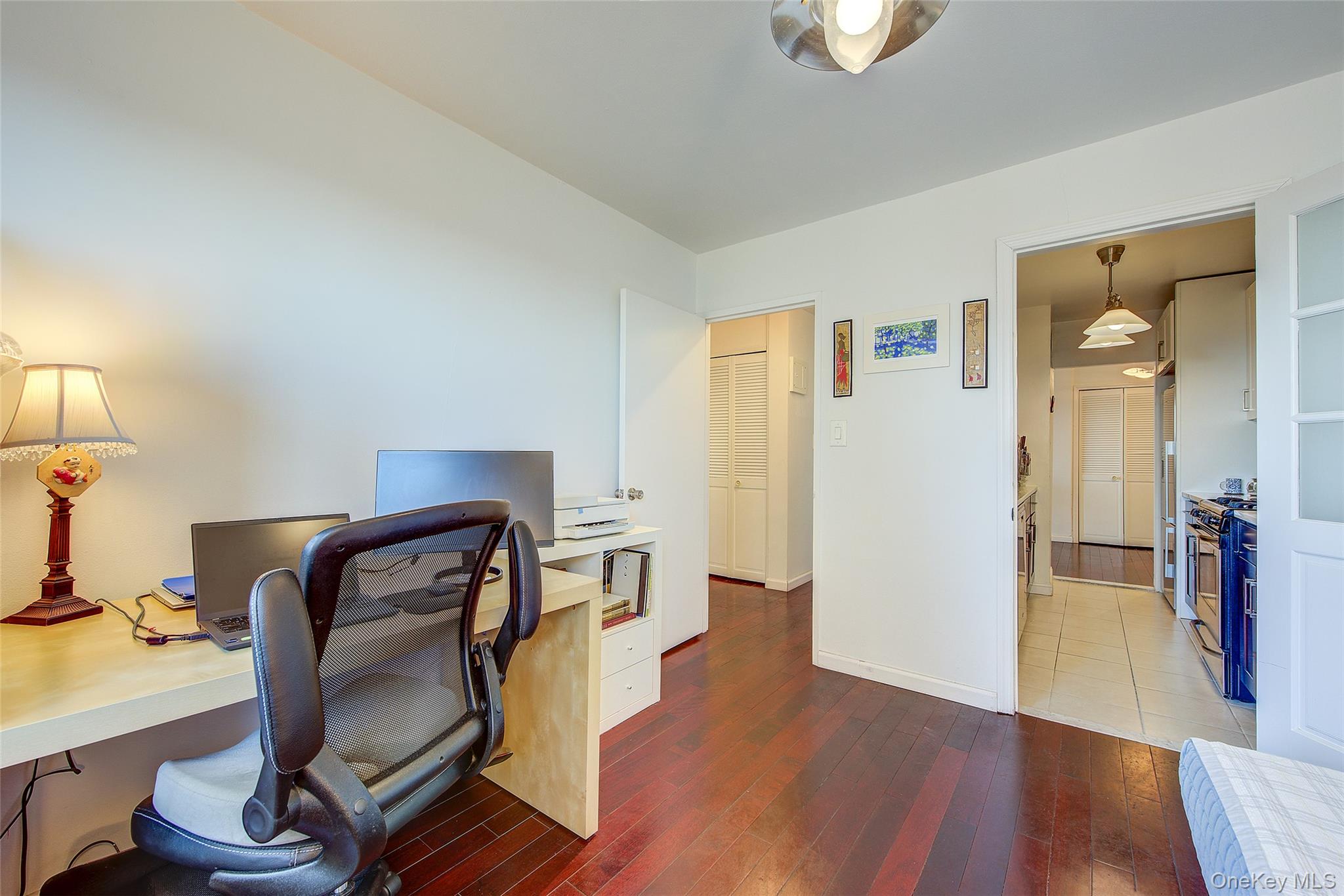 #9 photo, 66-36 Yellowstone Boulevard, クイーンズ区 Forest Hills , NY 11375