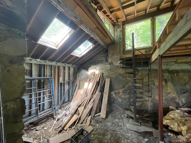 #4 photo, 75 Deer Trail, Greenwood Lake , NY 10925