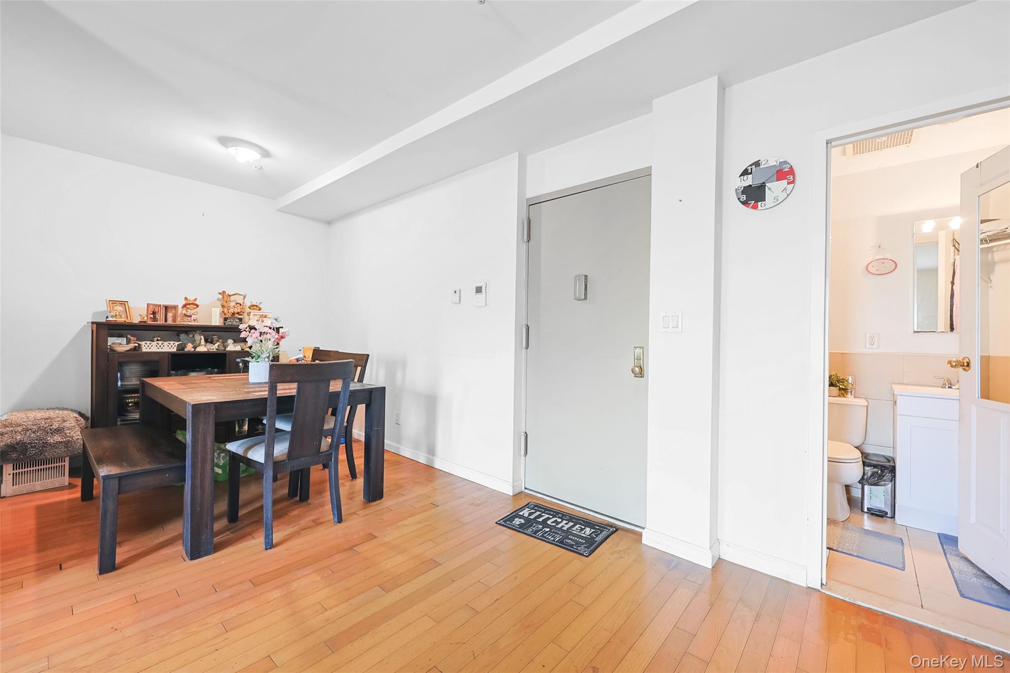 #7 photo, 140-24 31st Drive, クイーンズ区 Flushing , NY 11354