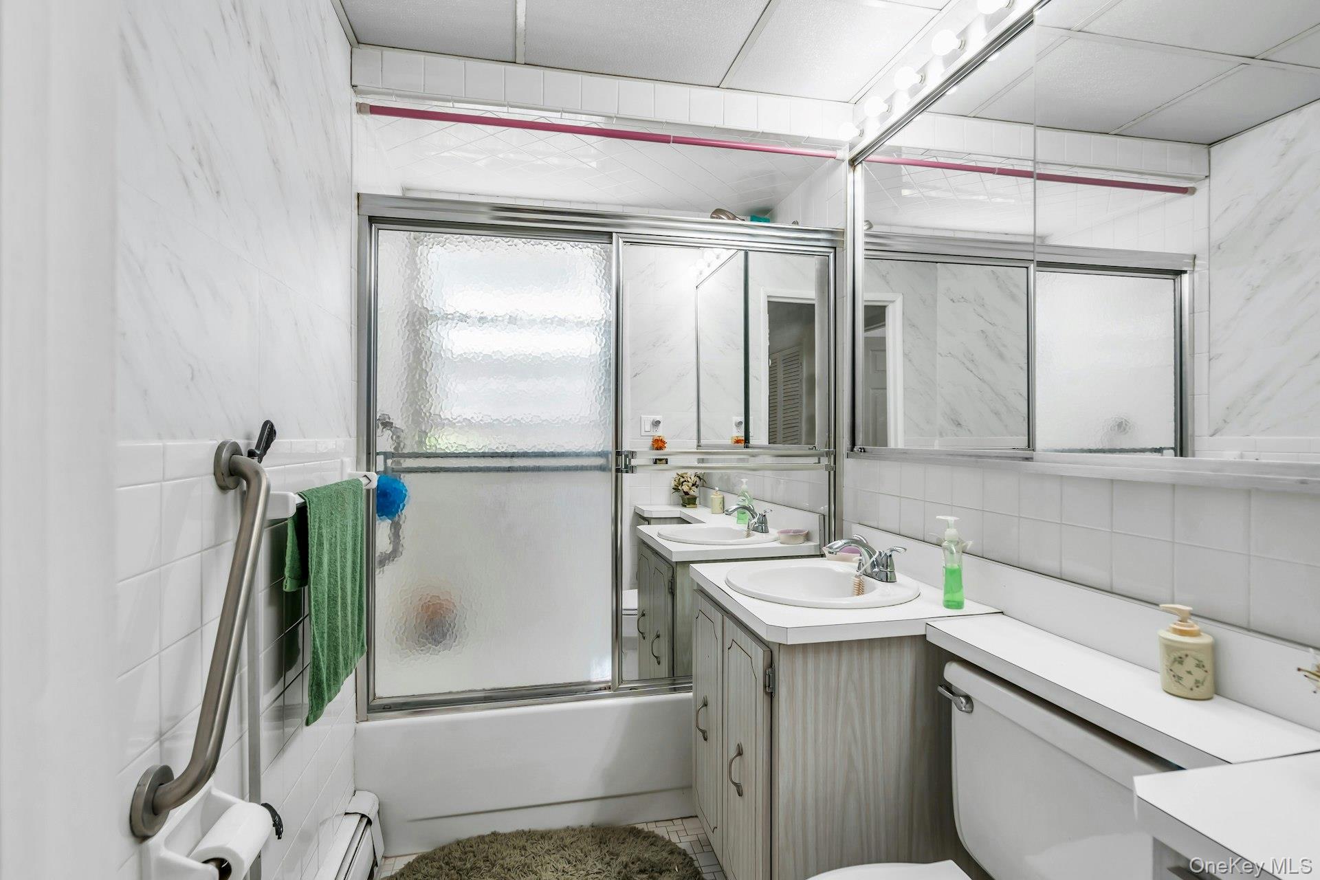 #11 photo, 2 Chase Lane, ナッソー郡 Levittown , NY 11756