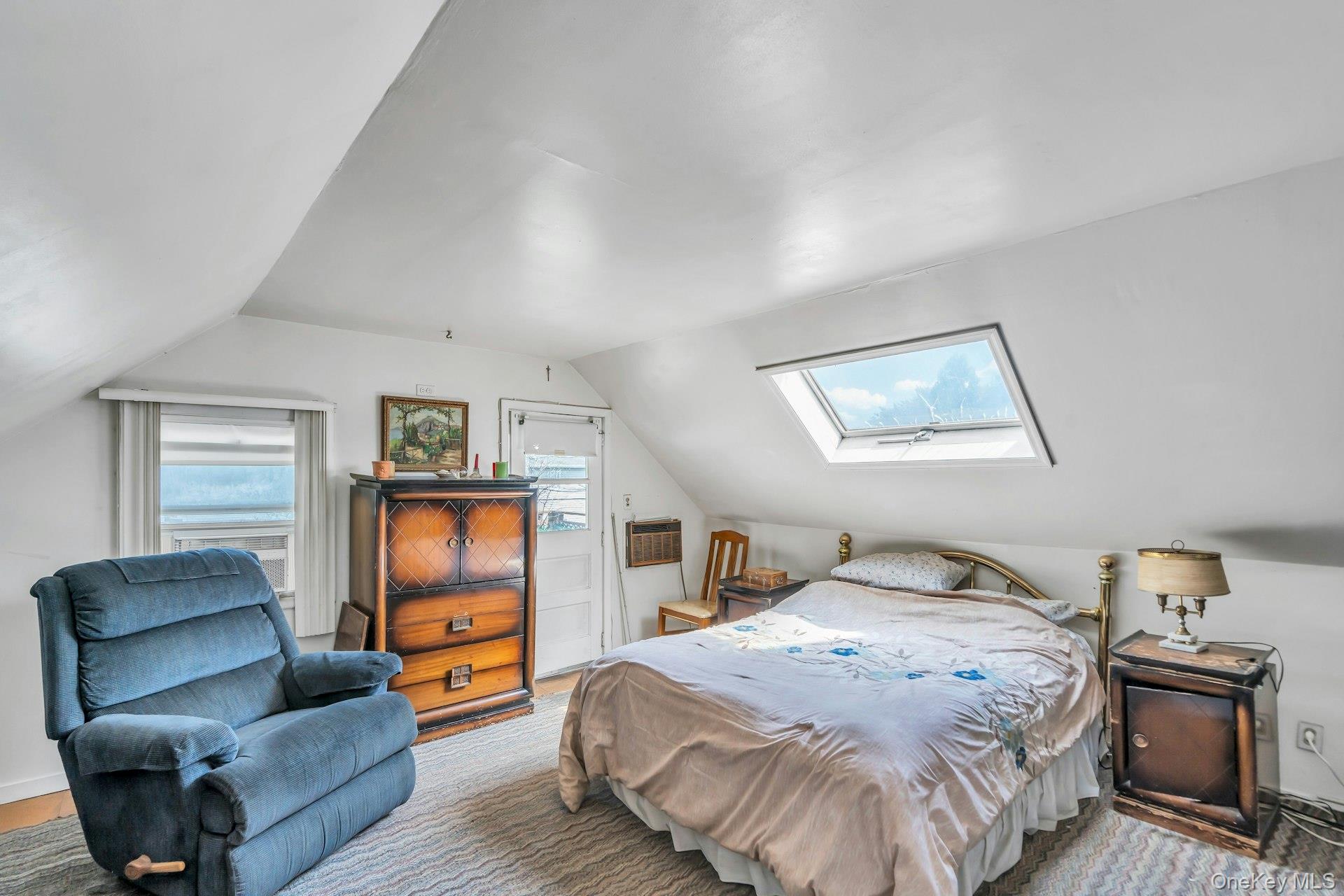 #13 photo, 2 Chase Lane, ナッソー郡 Levittown , NY 11756