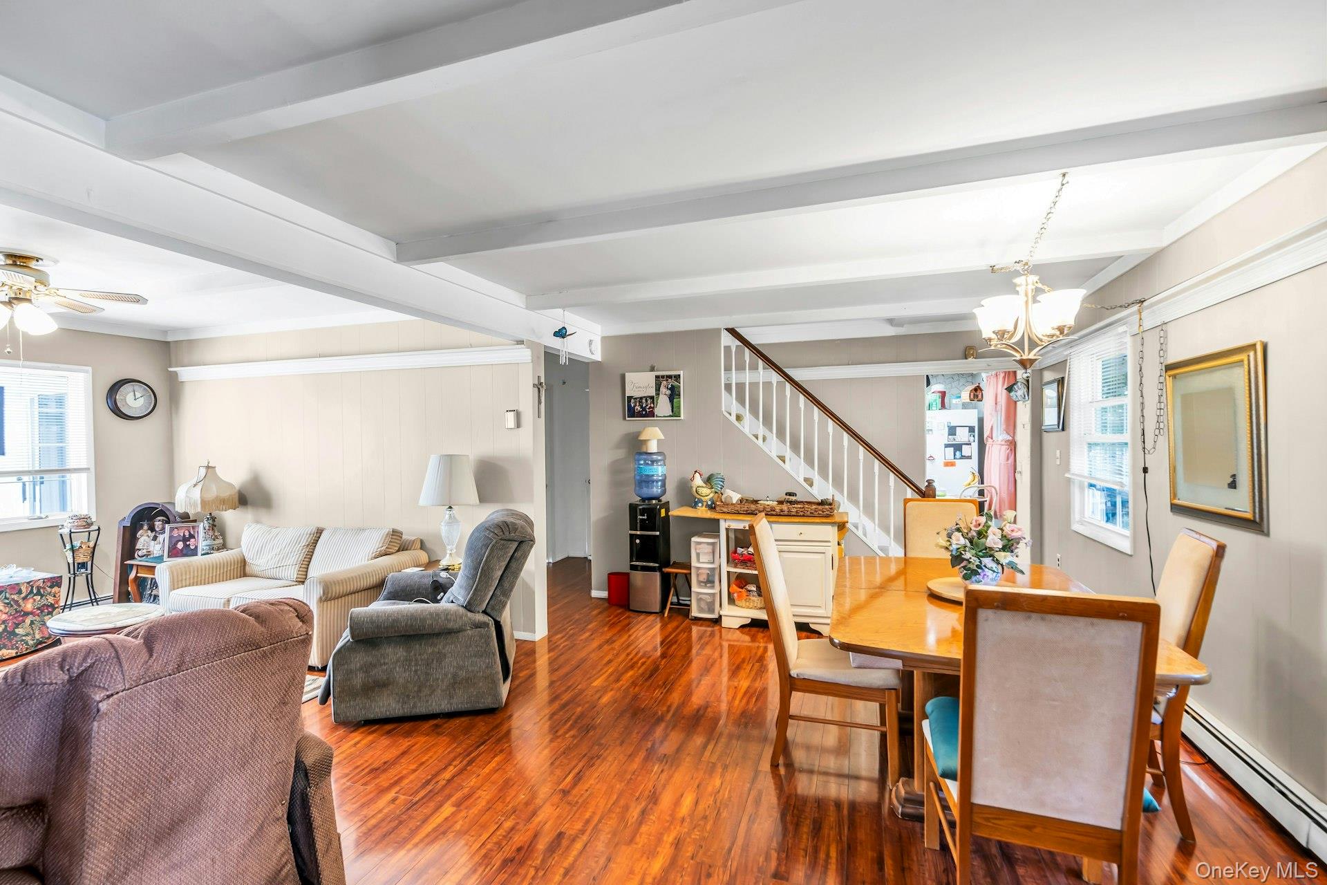 #5 photo, 2 Chase Lane, ナッソー郡 Levittown , NY 11756