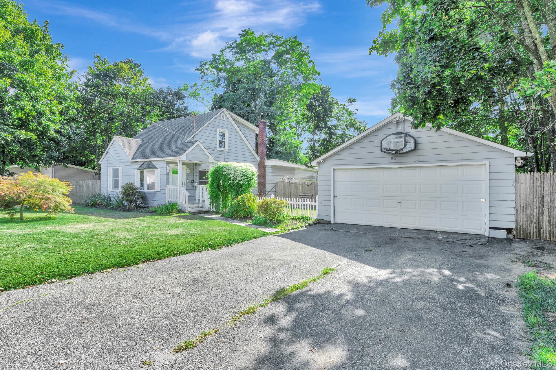 #1 photo, 118 Cranberry Drive, Mastic Beach , NY 11951