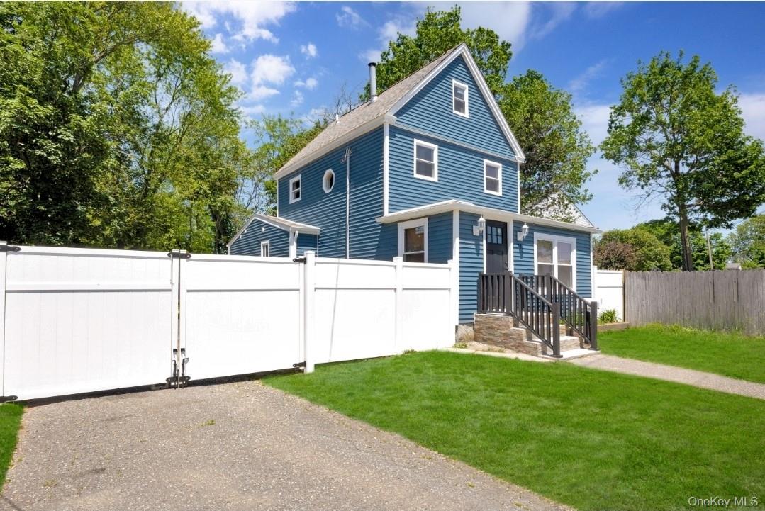 #1 photo, 74 E Suffolk Avenue, サフォーク郡 Central Islip , NY 11722