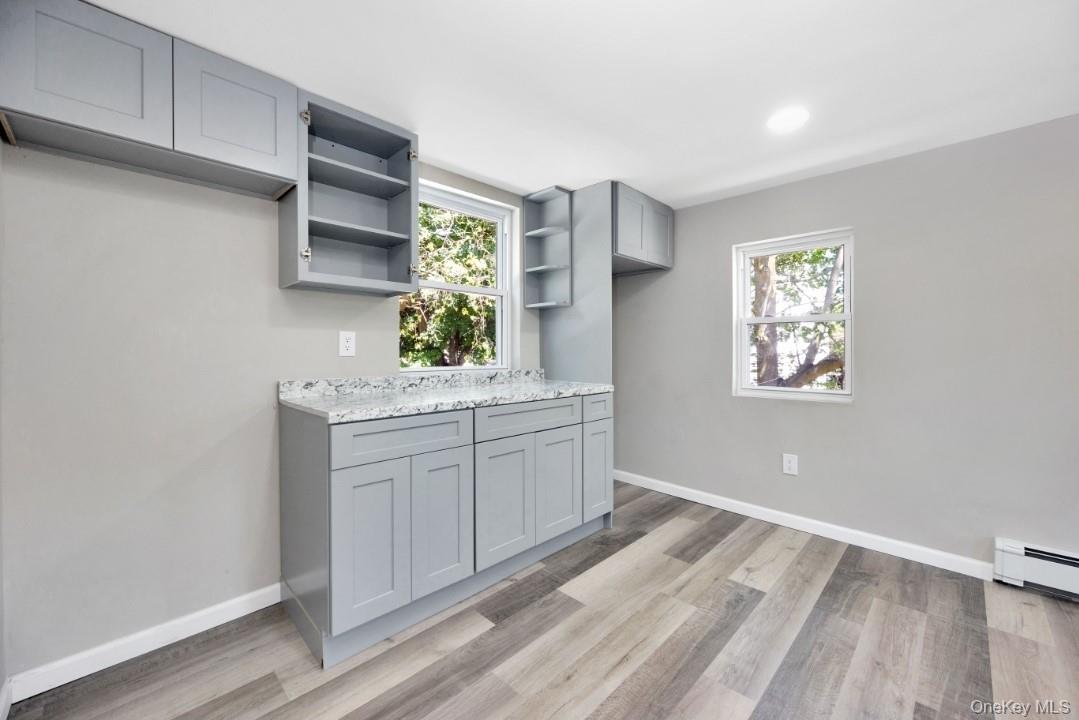 #18 photo, 74 E Suffolk Avenue, サフォーク郡 Central Islip , NY 11722