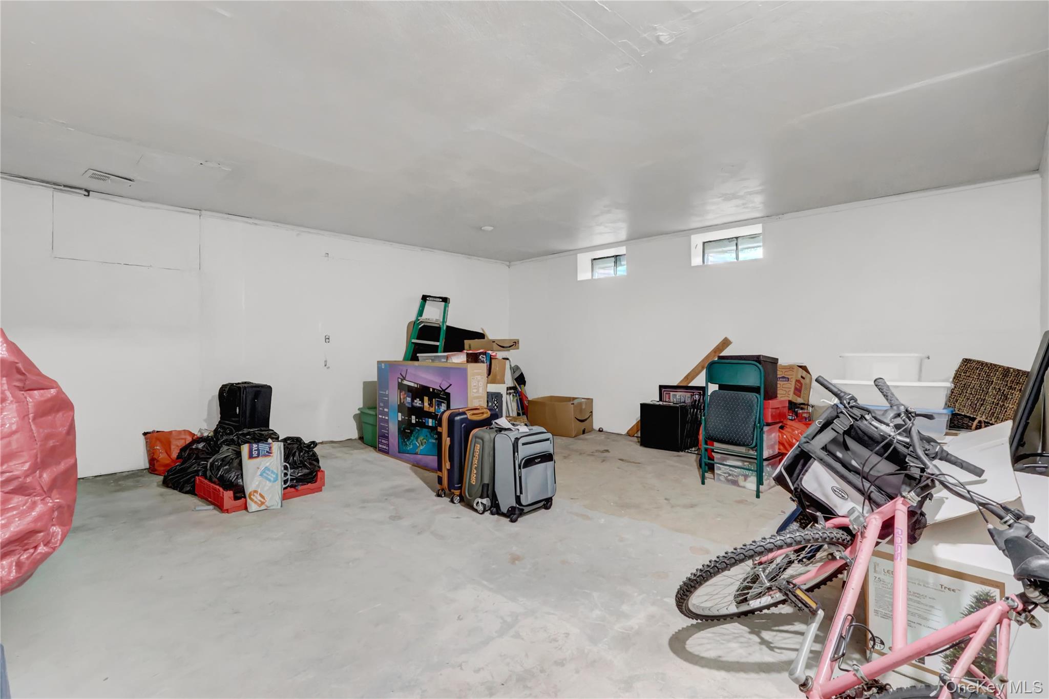 #16 photo, 742 Deer Park Avenue, North Babylon , NY 11703