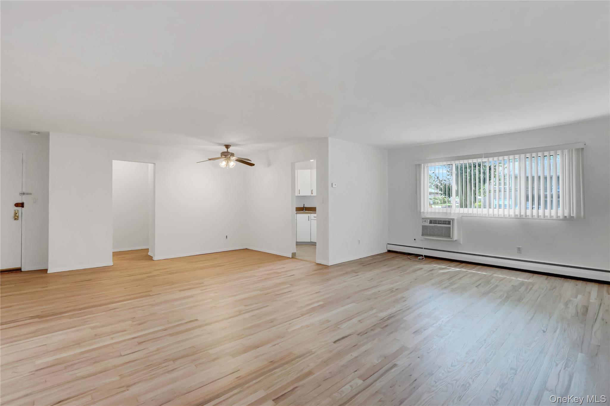 #6 photo, 742 Deer Park Avenue, North Babylon , NY 11703