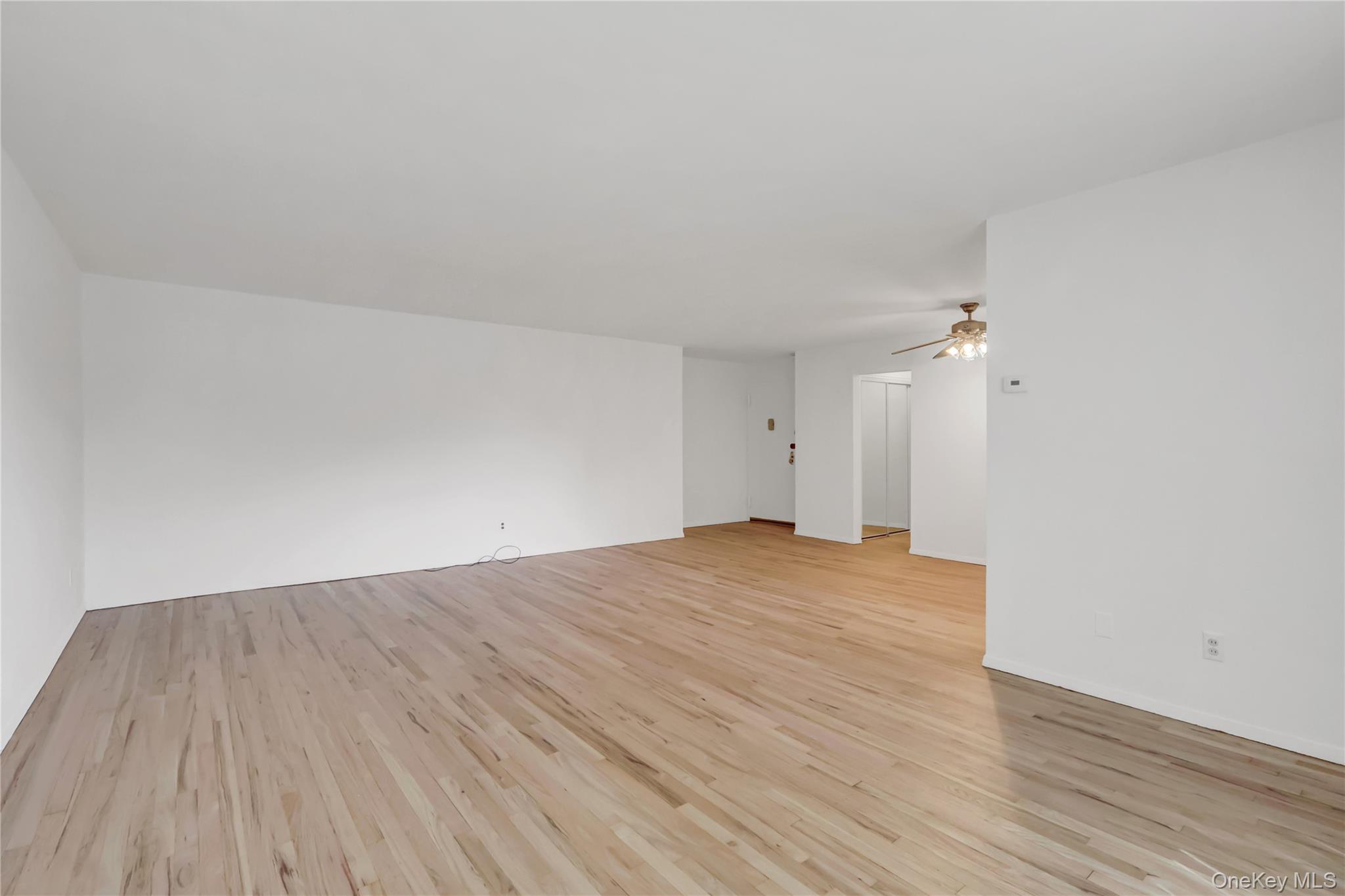 #7 photo, 742 Deer Park Avenue, North Babylon , NY 11703