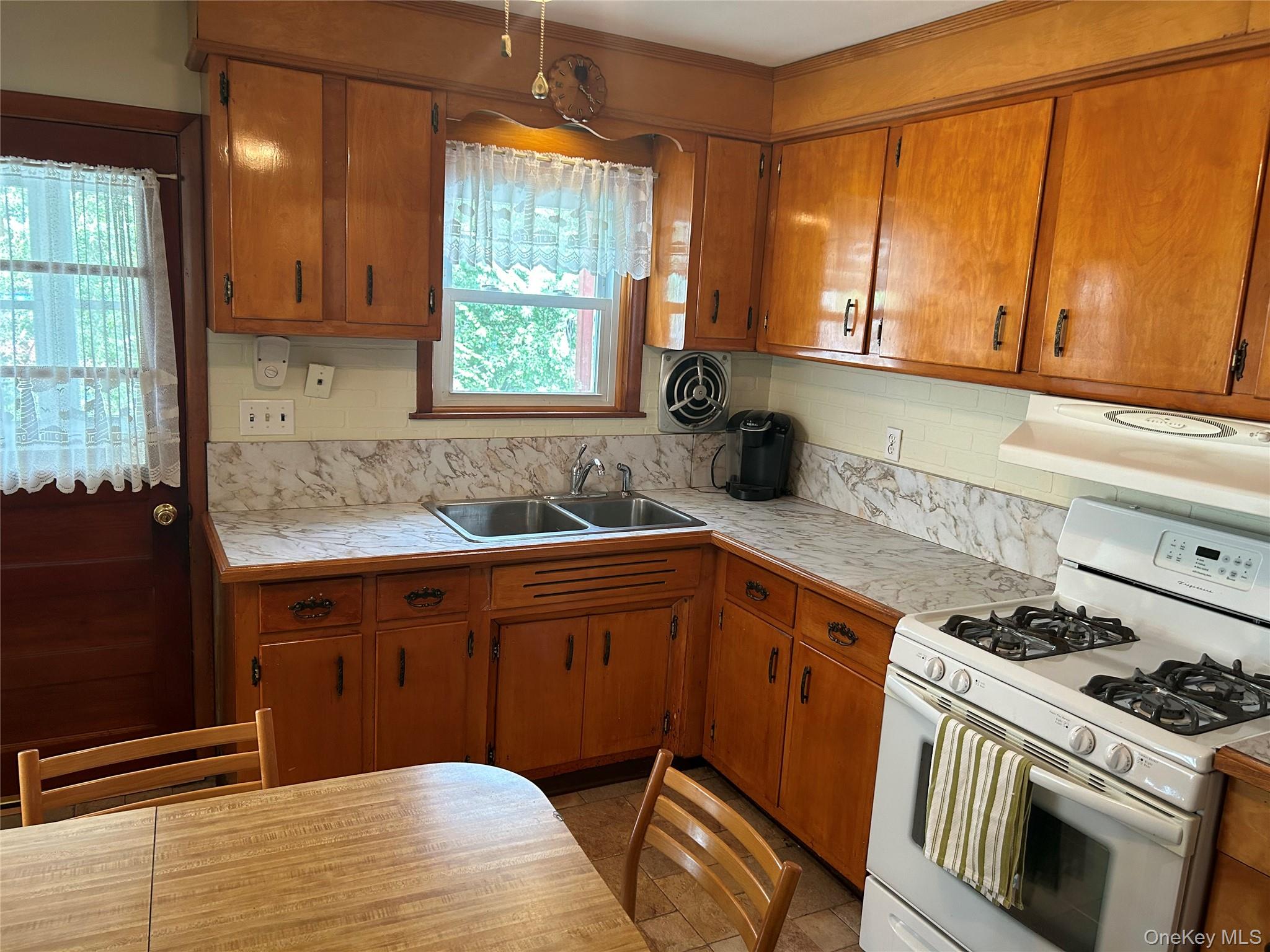 #8 photo, 37 Conklin Avenue, Haverstraw , NY 10927