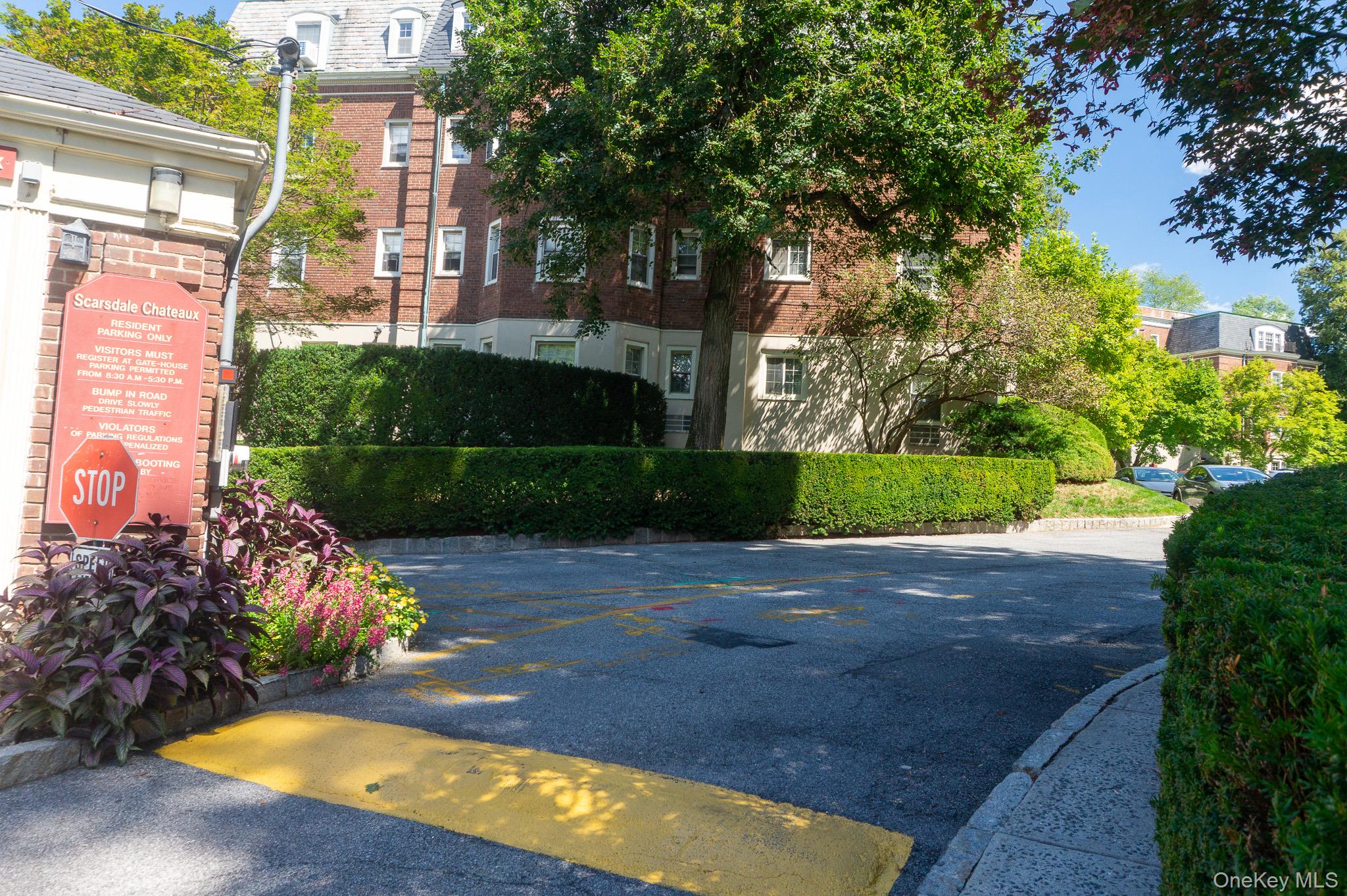 #1 photo, 7 chateaux Circle, Scarsdale , NY 10583