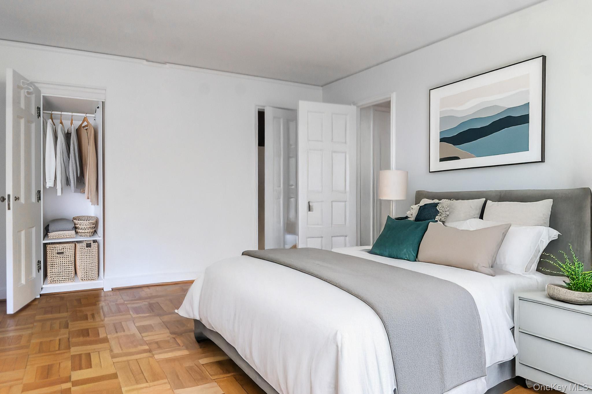 #12 photo, 7 chateaux Circle, Scarsdale , NY 10583