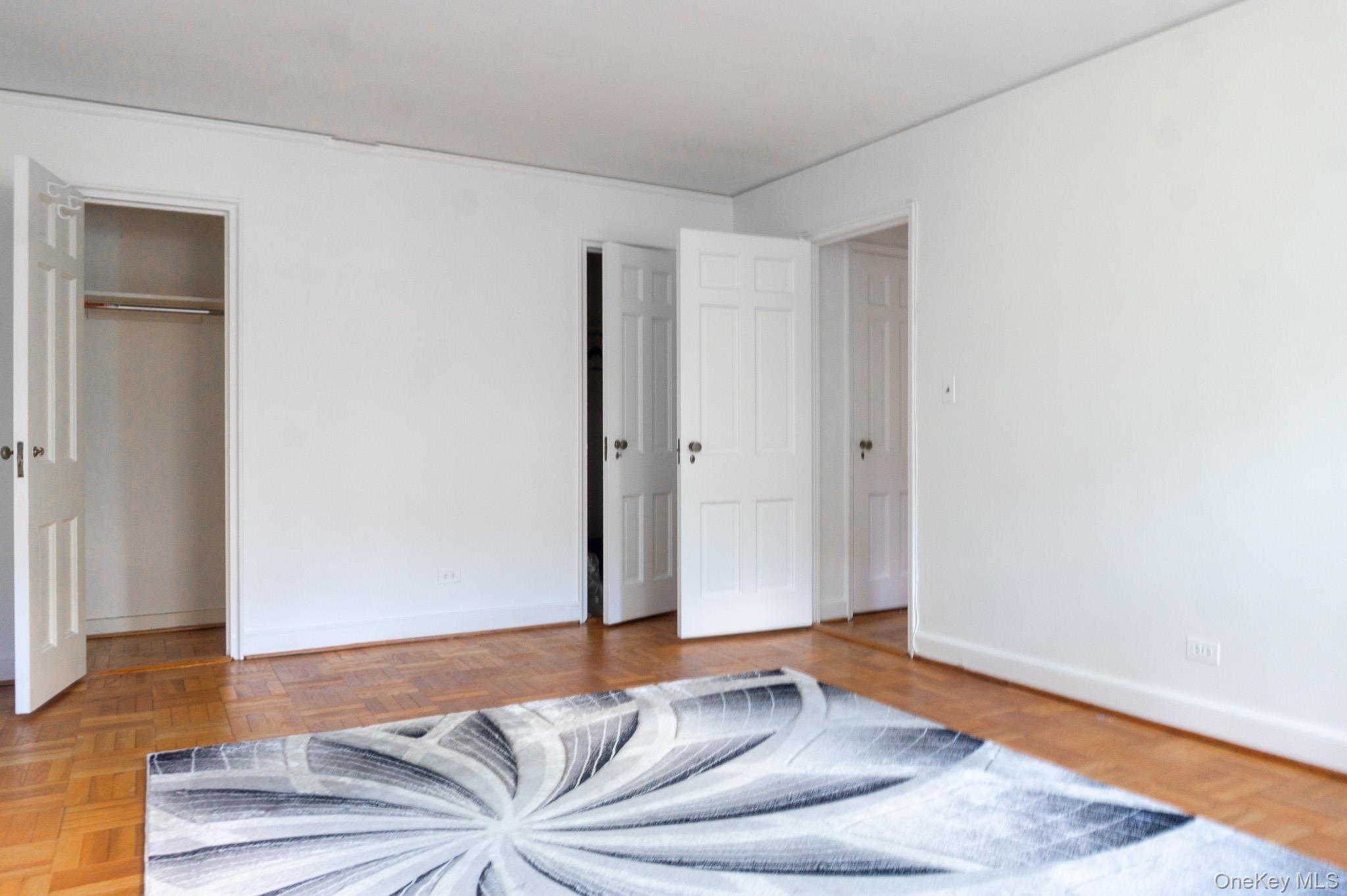 #13 photo, 7 chateaux Circle, Scarsdale , NY 10583