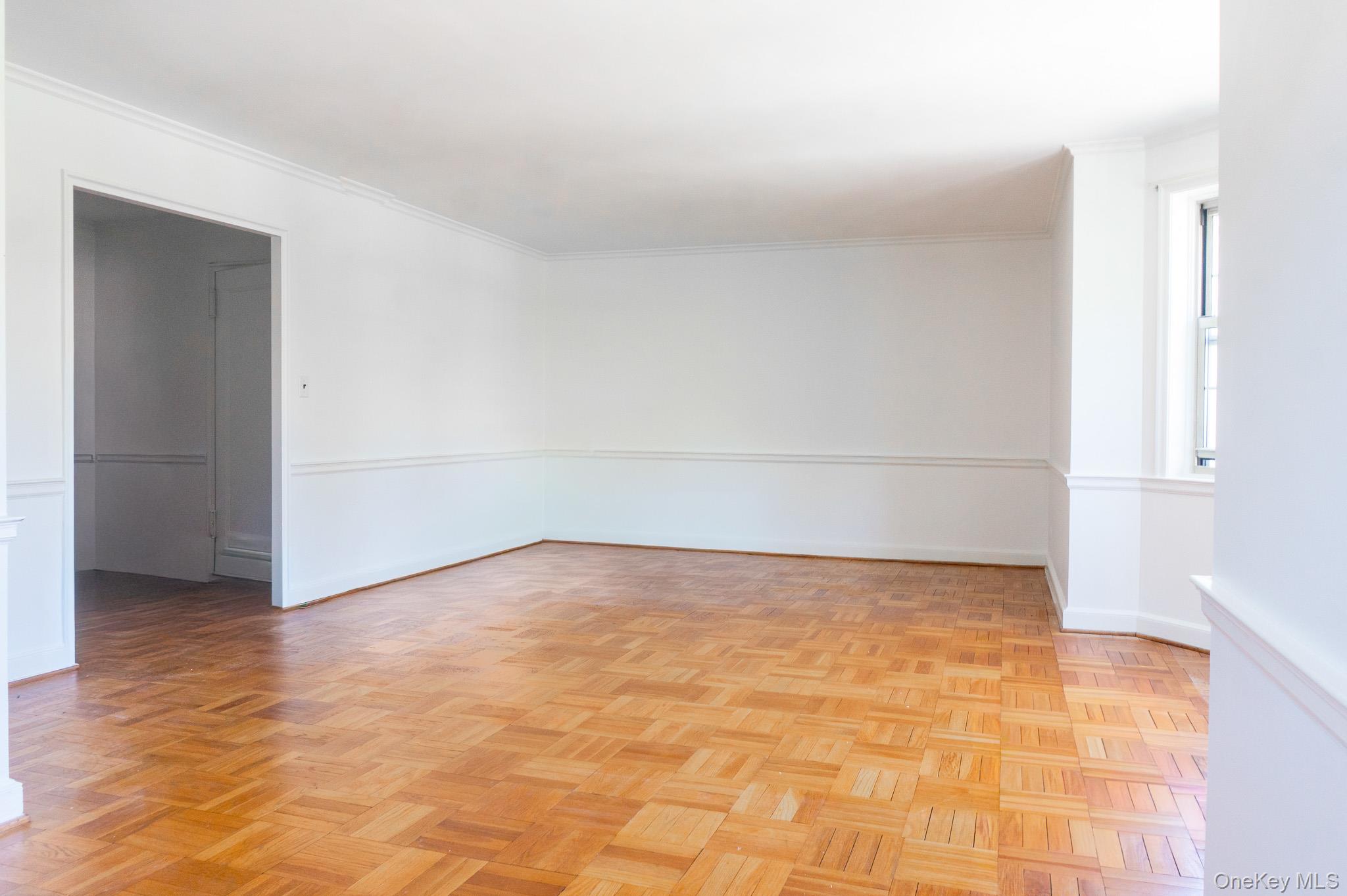 #17 photo, 7 chateaux Circle, Scarsdale , NY 10583