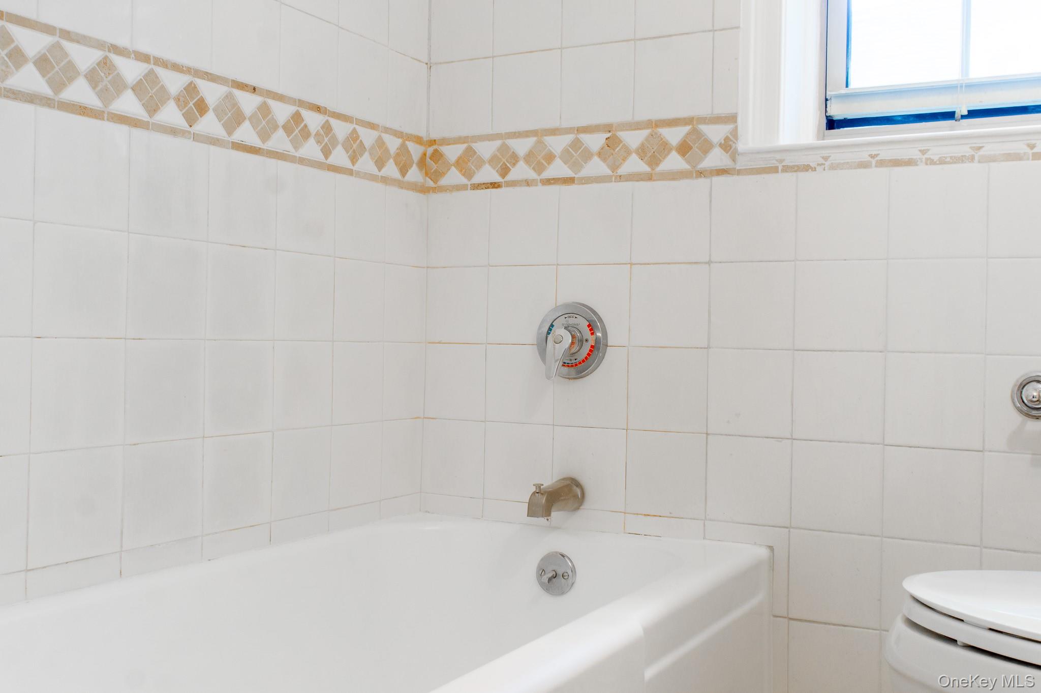 #19 photo, 7 chateaux Circle, Scarsdale , NY 10583