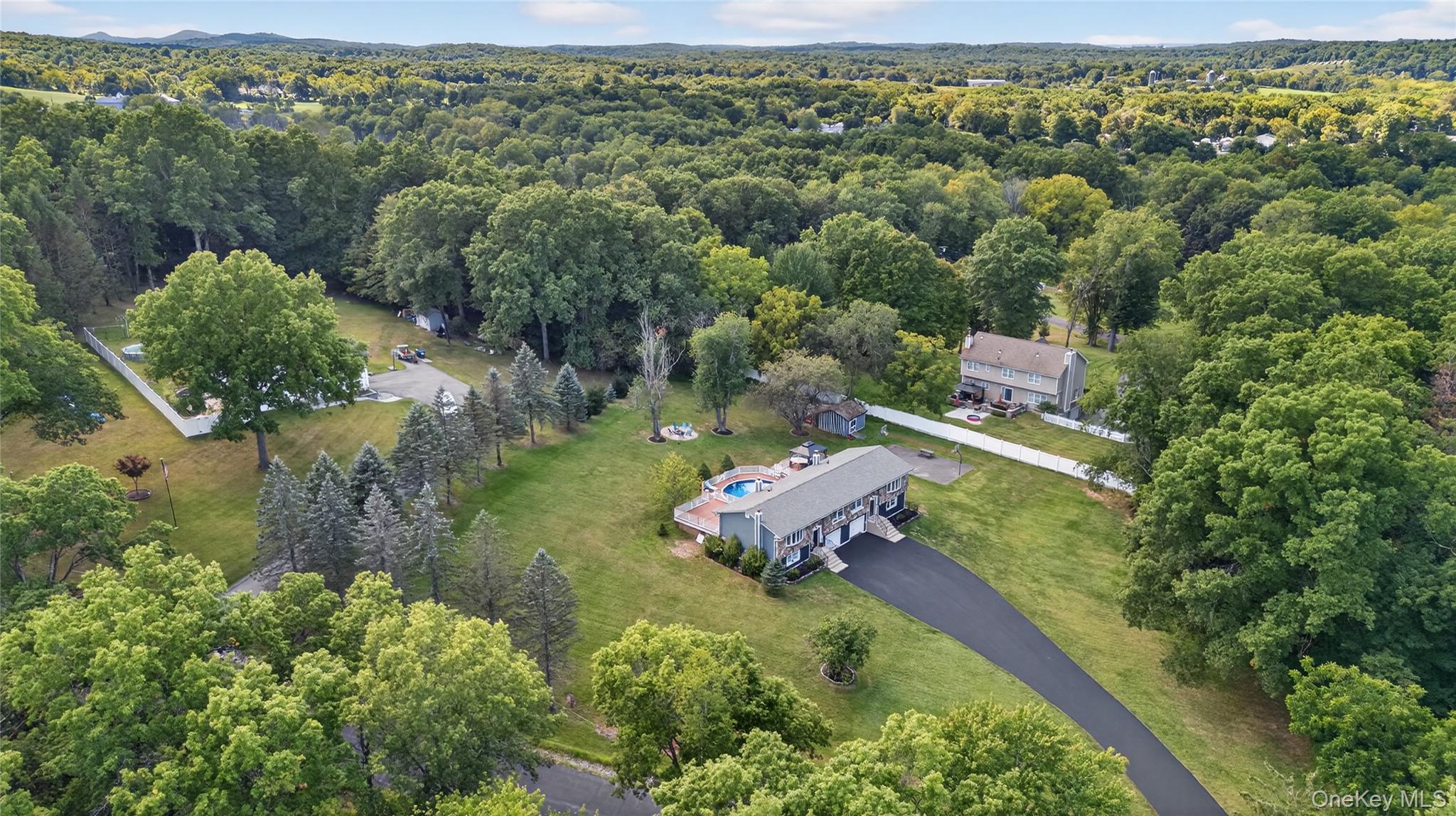 #5 photo, 2 Mockingbird Lane, Washingtonville , NY 10992