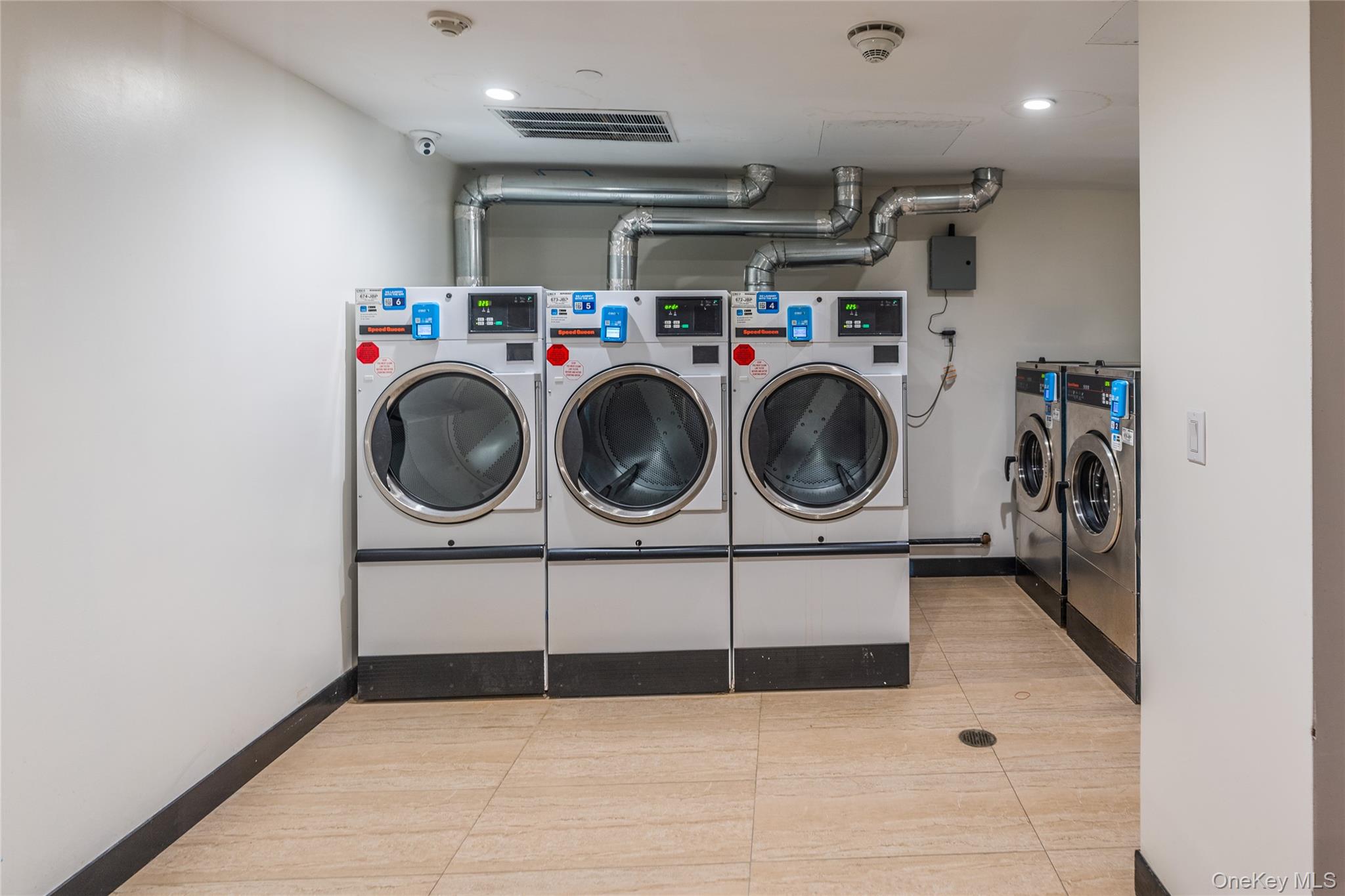 #20 photo, 33-66 Farrington St, クイーンズ区 Flushing , NY 11354